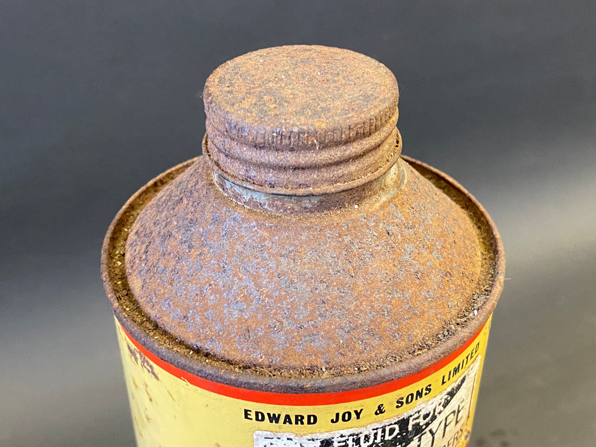 A Filtrate quart cylindrical oil can. - Image 3 of 4