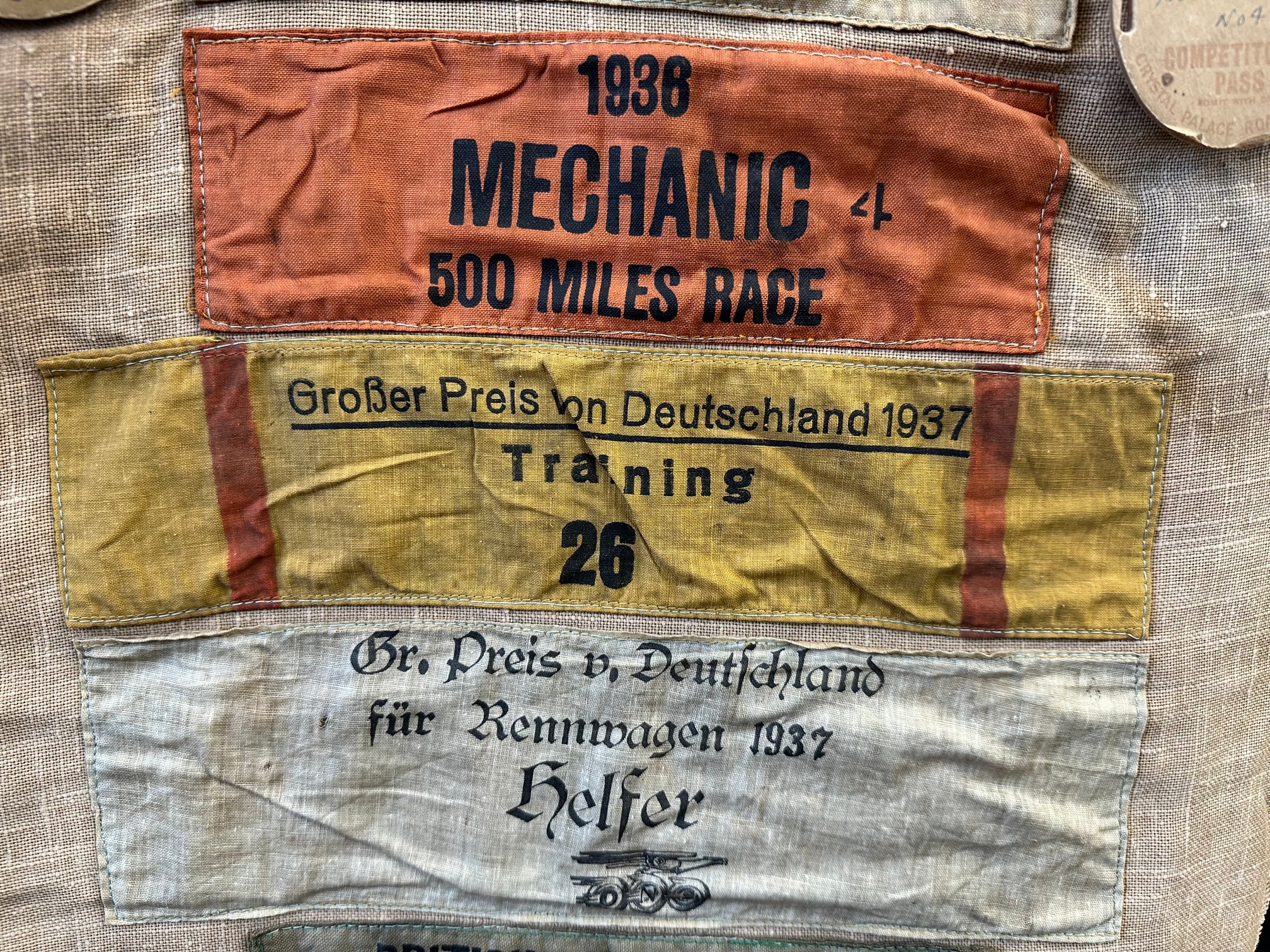 A motor racer's collection of arm bands and competitor passes from the 1930s to include B.R.D.C. - Image 3 of 6