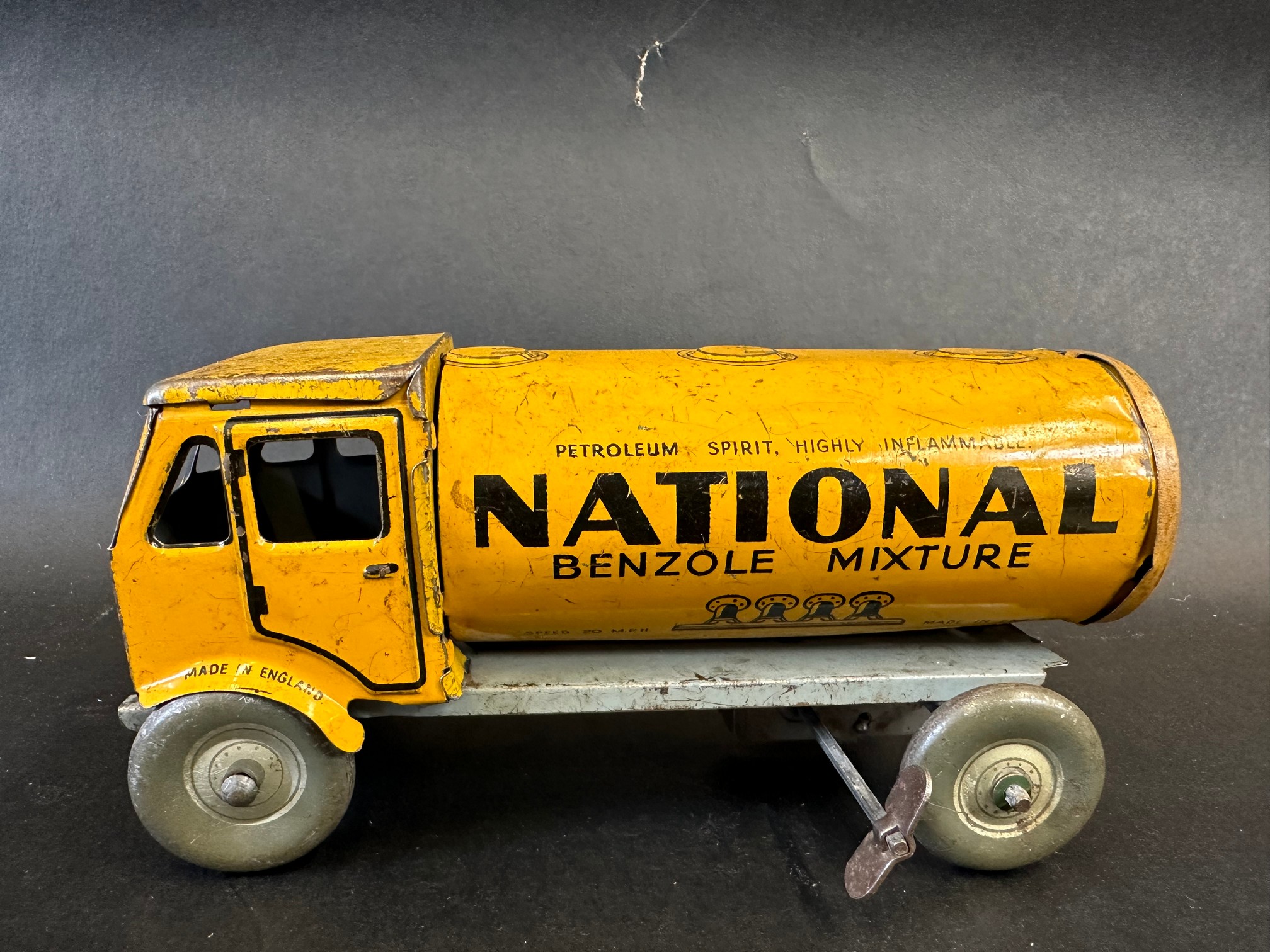 A Mettoy clockwork tinplate model of an National Benzole Mixture tanker. - Image 2 of 5