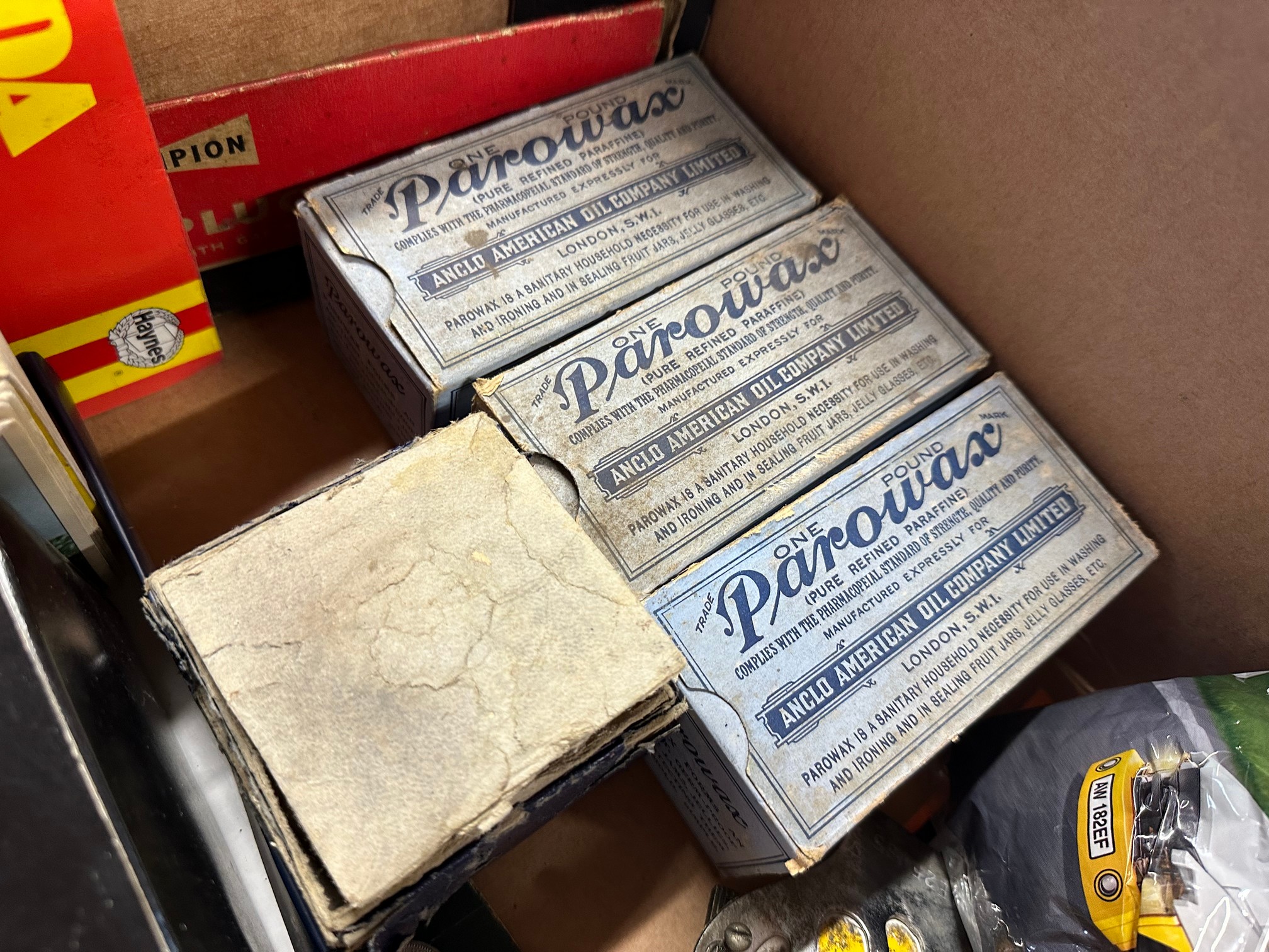 A quantity of mixed motoring collectables, original packaging etc. - Image 3 of 3