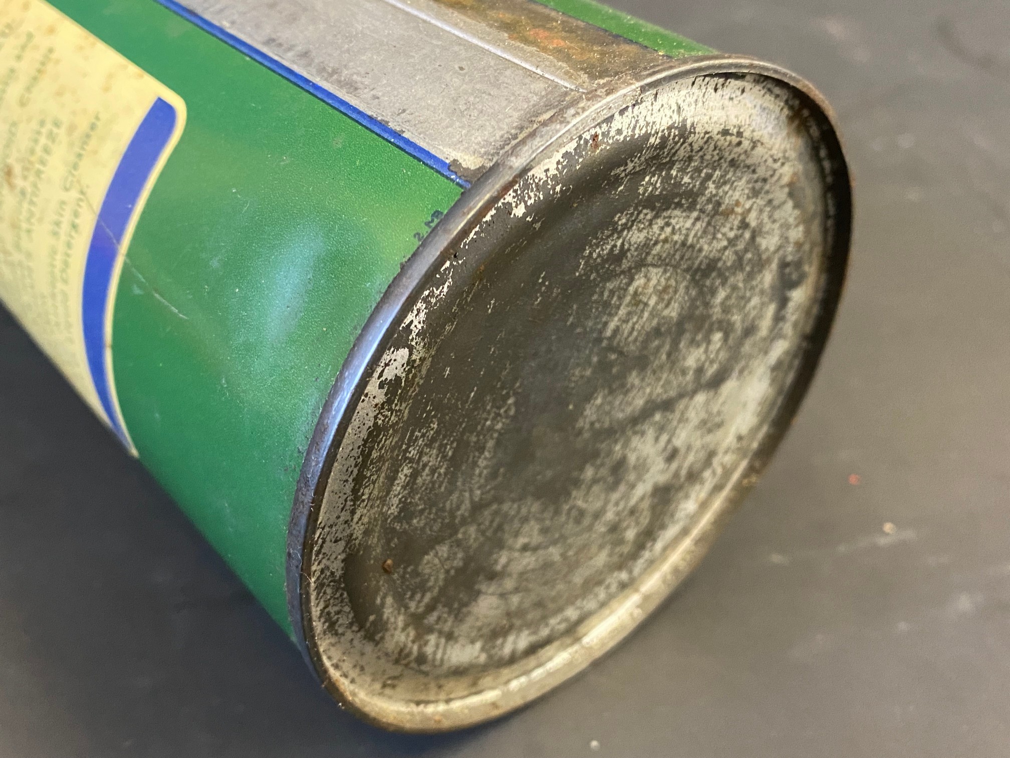 A Duckham's cylindrical quart can. - Image 4 of 4