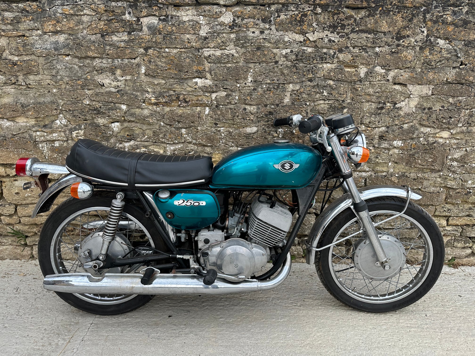 1971 Suzuki T250 Reg. no. Unregistered Frame no. Unknown Engine no. T250 3394