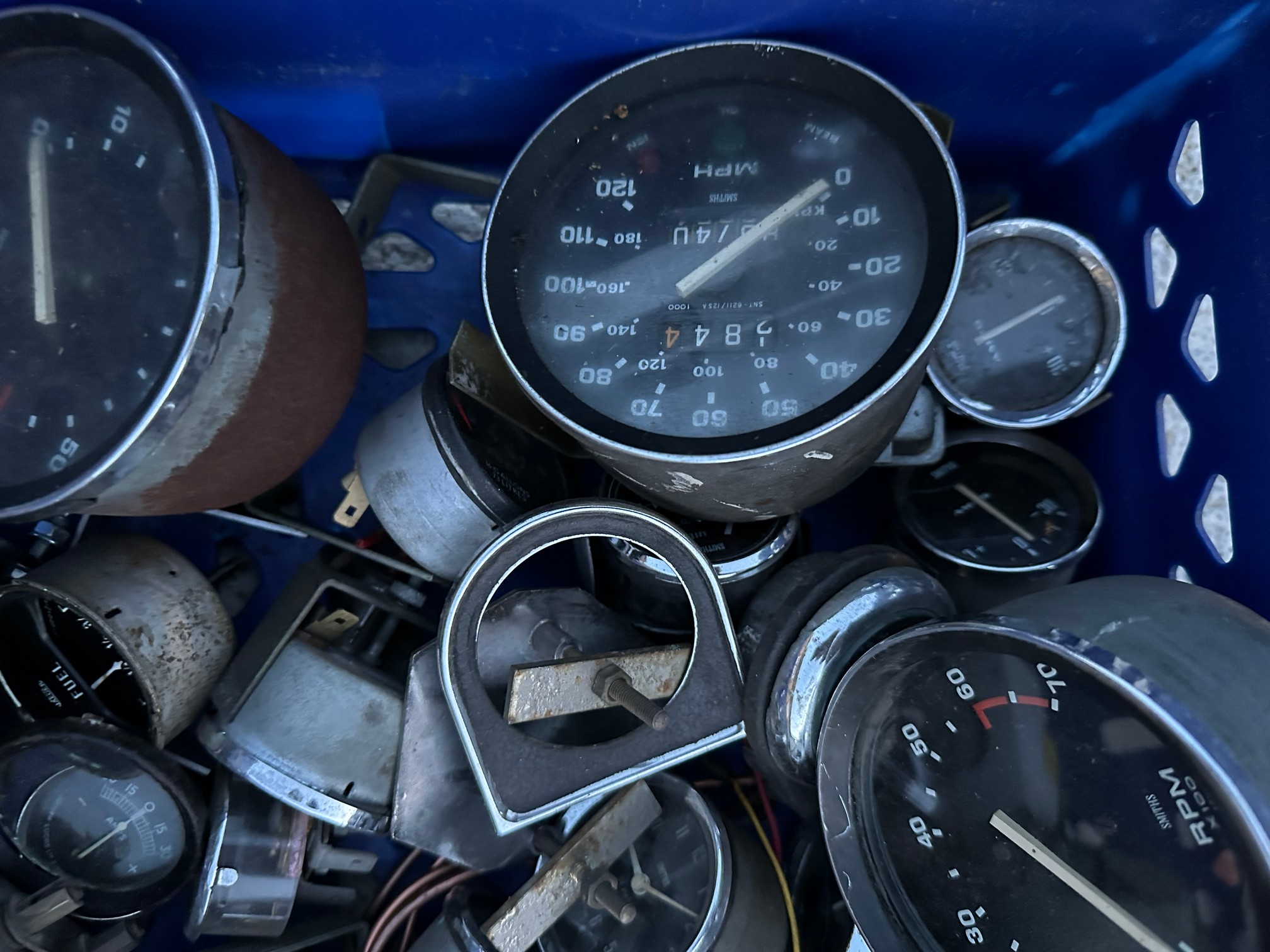 A crate of assorted instruments and dials. - Image 4 of 5