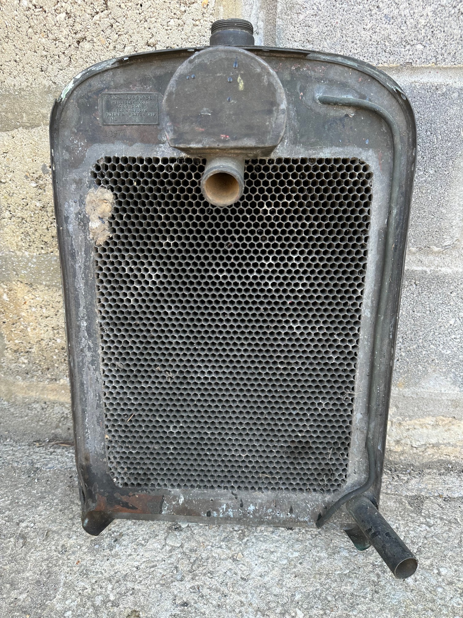 A Lagonda 11.9hp radiator cowl and core, lacks badge. - Image 3 of 4