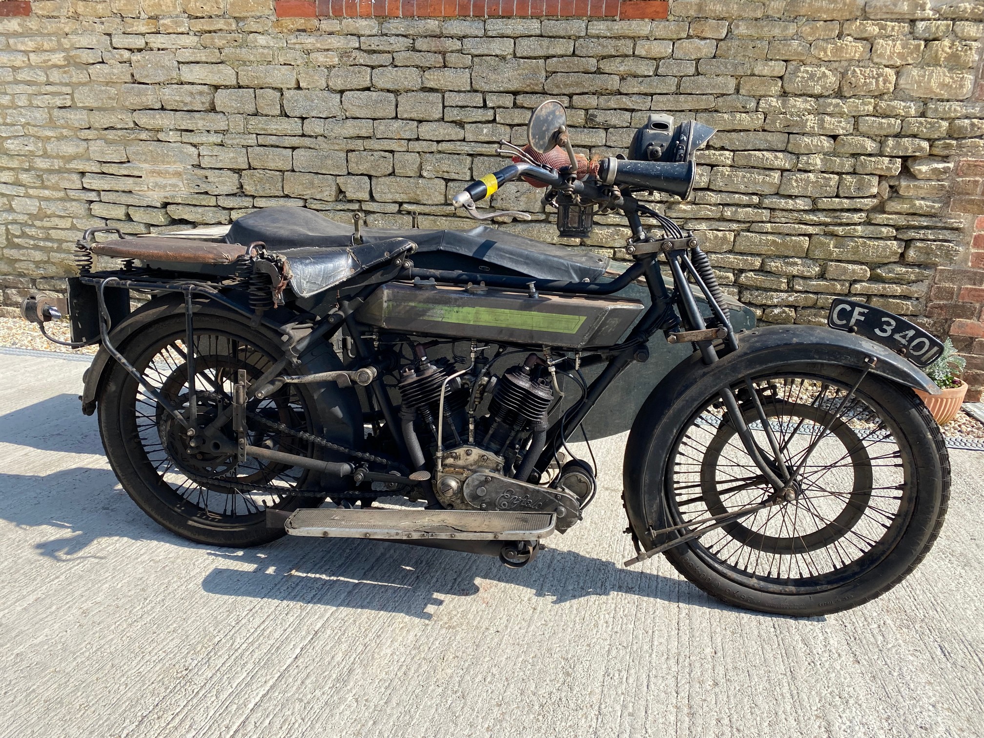 1922 Royal Enfield 180 V-Twin 976cc Combination plus trailer Reg. no. CF 3401 Frame no. 18794