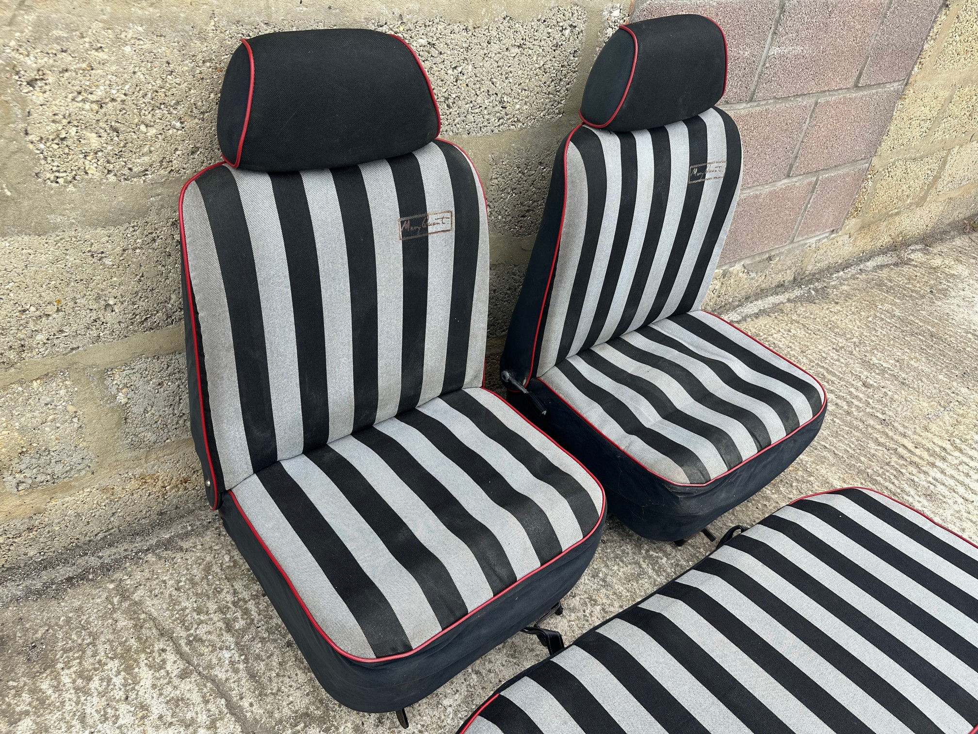 A pair of c.1983 Mini Clubman limited edition 'Mary Quant' front seats and matching rear seat back - Image 2 of 3