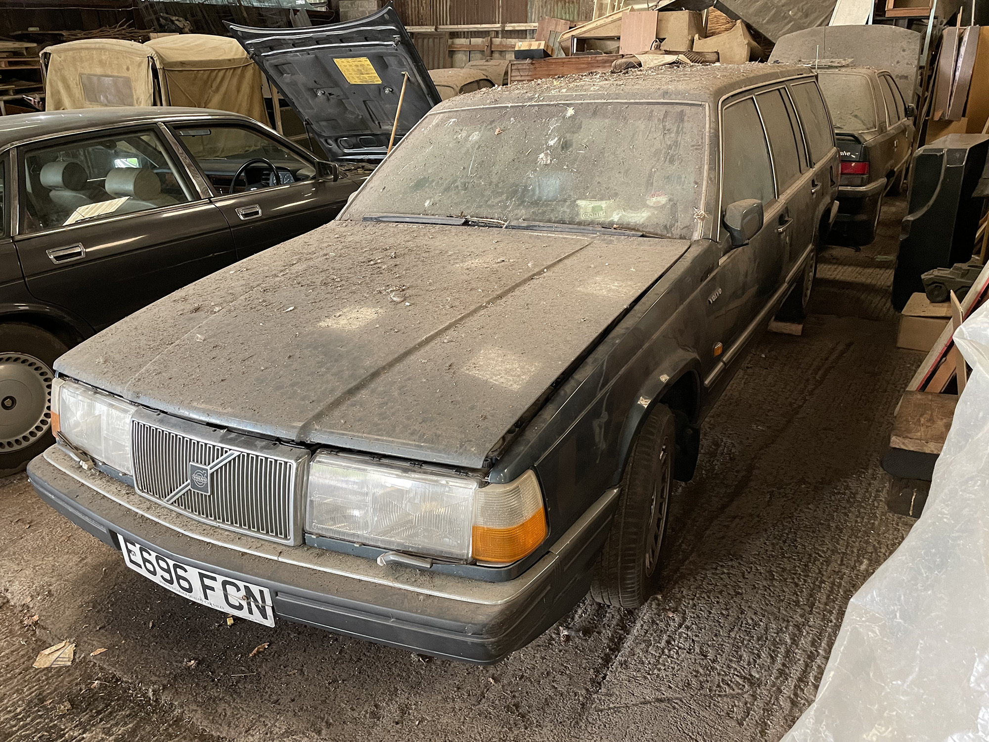 1988 Volvo 760 GLE Estate Reg. no. E696 FCN Chassis no. YV1765687J0020932 - Image 3 of 14