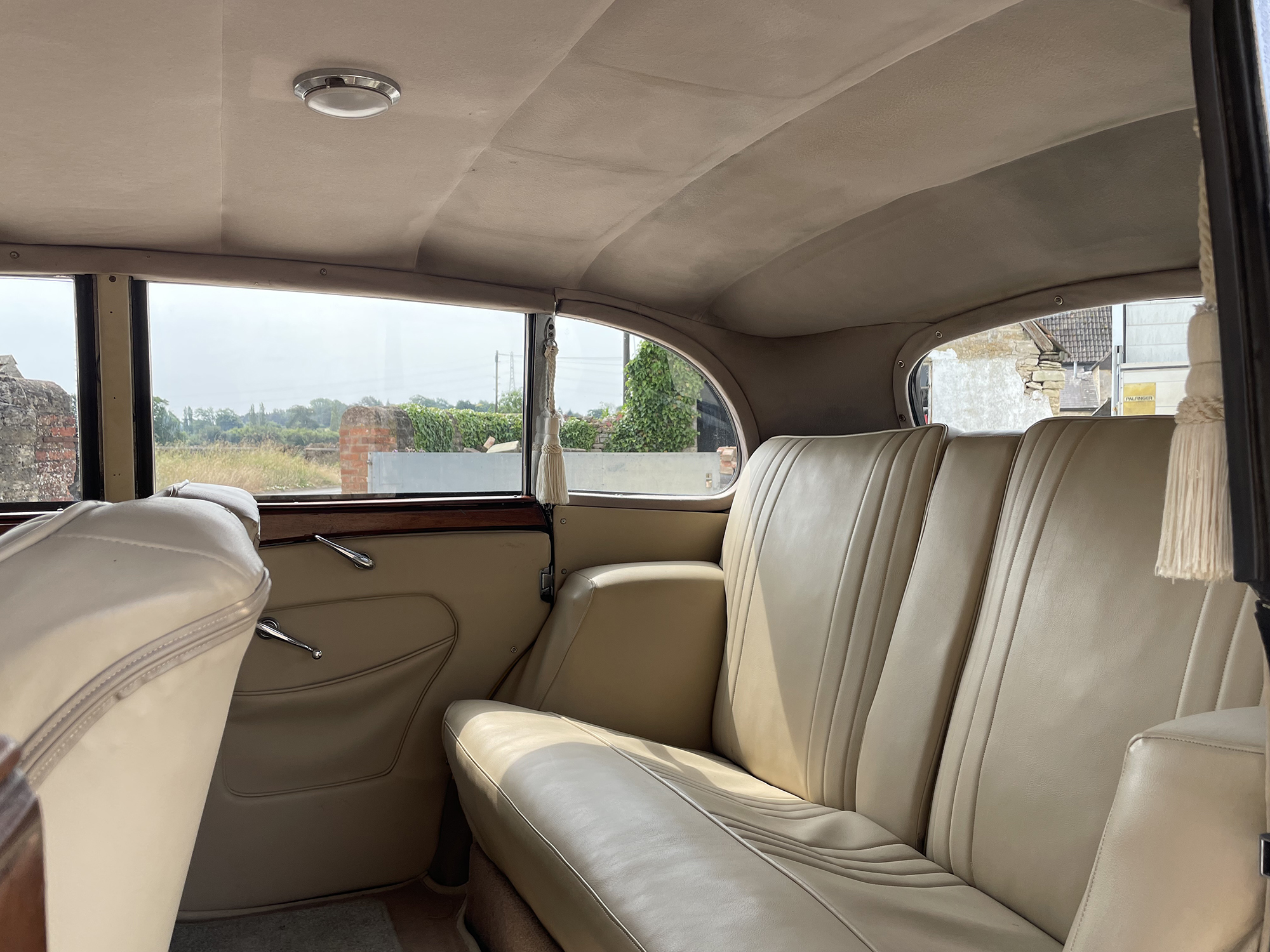 1952 Daimler DB18 Consort Saloon Reg. no. ECF 493 Chassis no. 58396 - Image 20 of 20