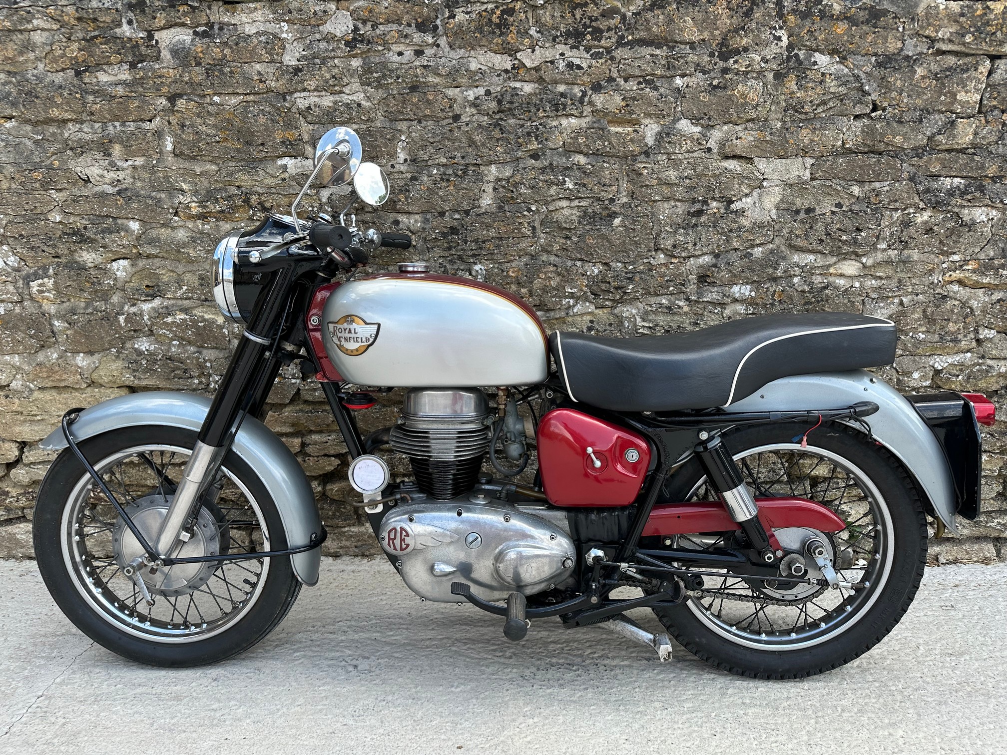 1960 (Declared) Royal Enfield 250cc Reg. no. 186 XUH Frame no. 14569 Engine no. SR7257 - Image 9 of 14