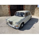 1069 Wolseley 1300 MkII Reg. no. VYN 49G Chassis no. WA4S5 25246