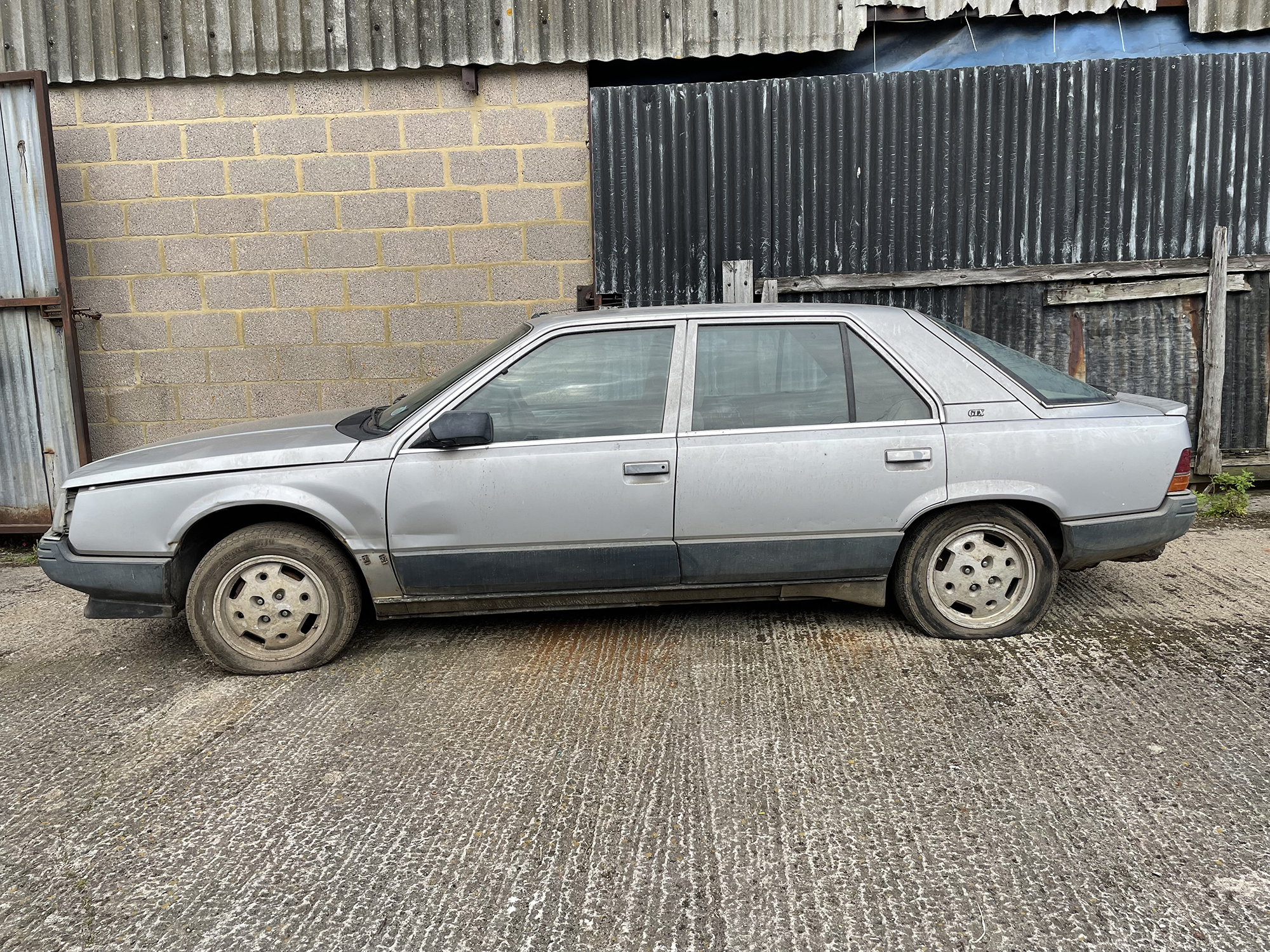 1984 Renault 25 GTX Reg. no. B464 FGM - Image 4 of 13