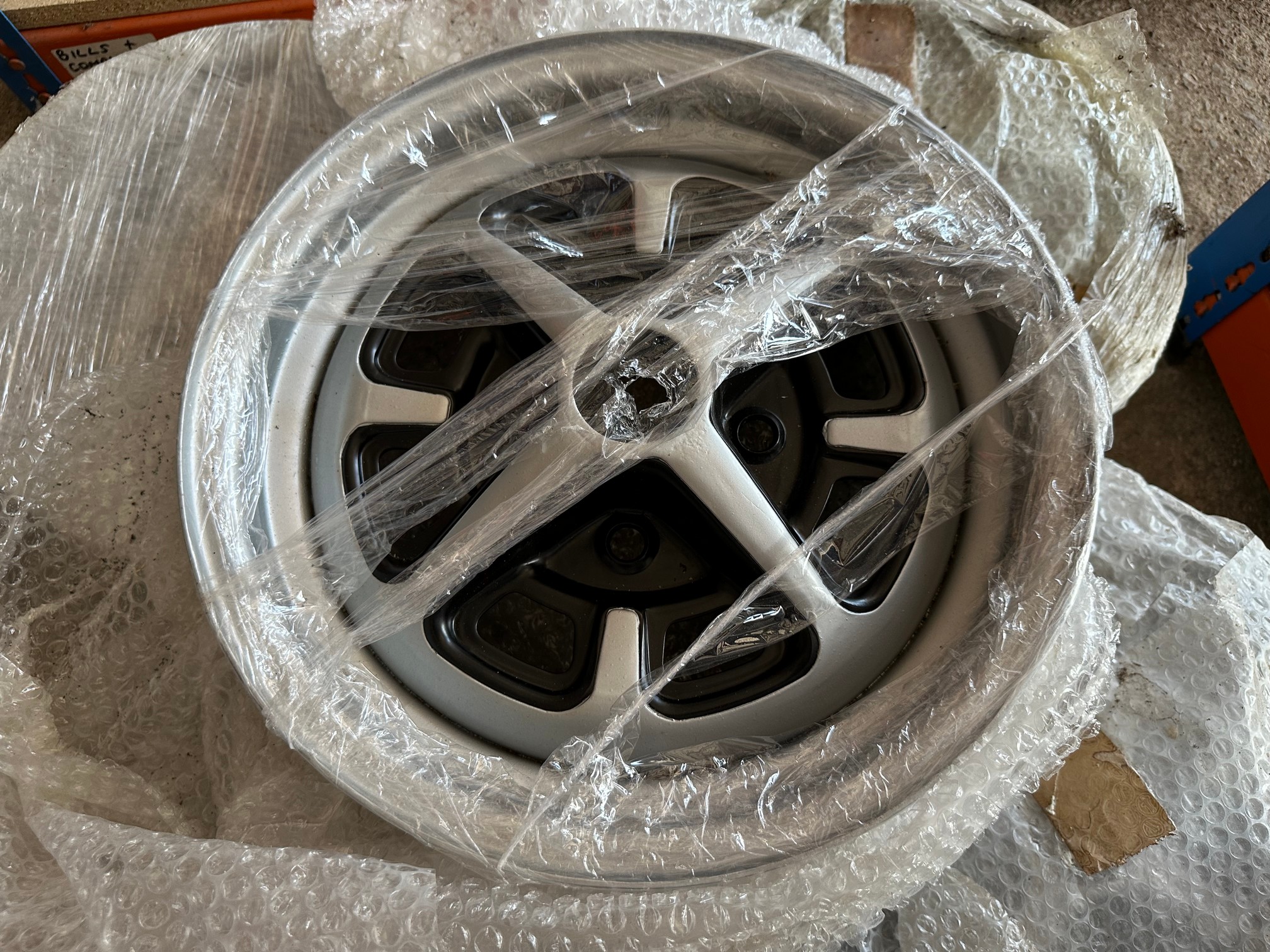 Five refurbished MGB wheels. - Image 2 of 2