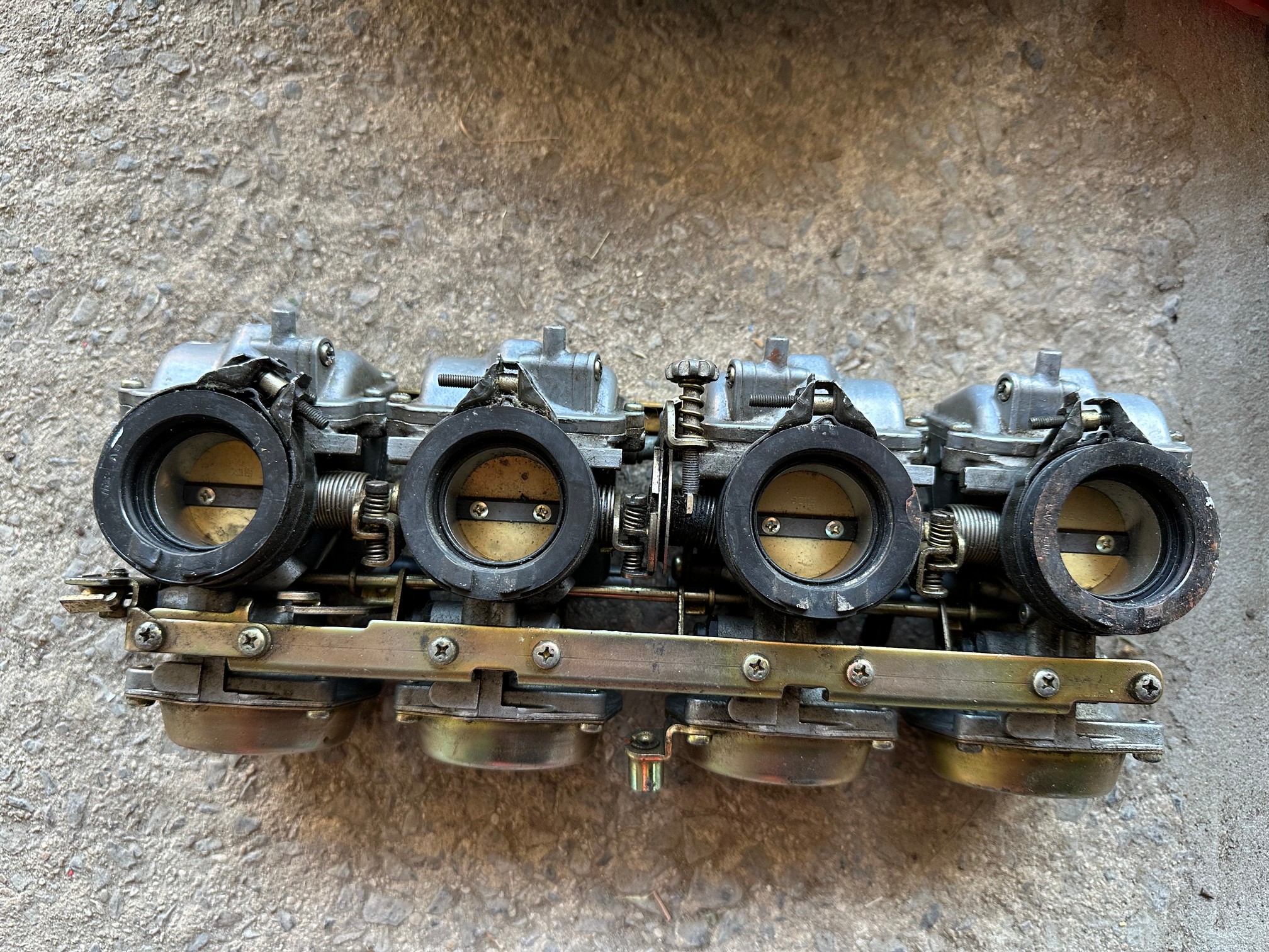 A quantity of Yamaha FZ750 spares comprising wheels, discs, rear sprocket, carburettors, fairing, - Image 4 of 5