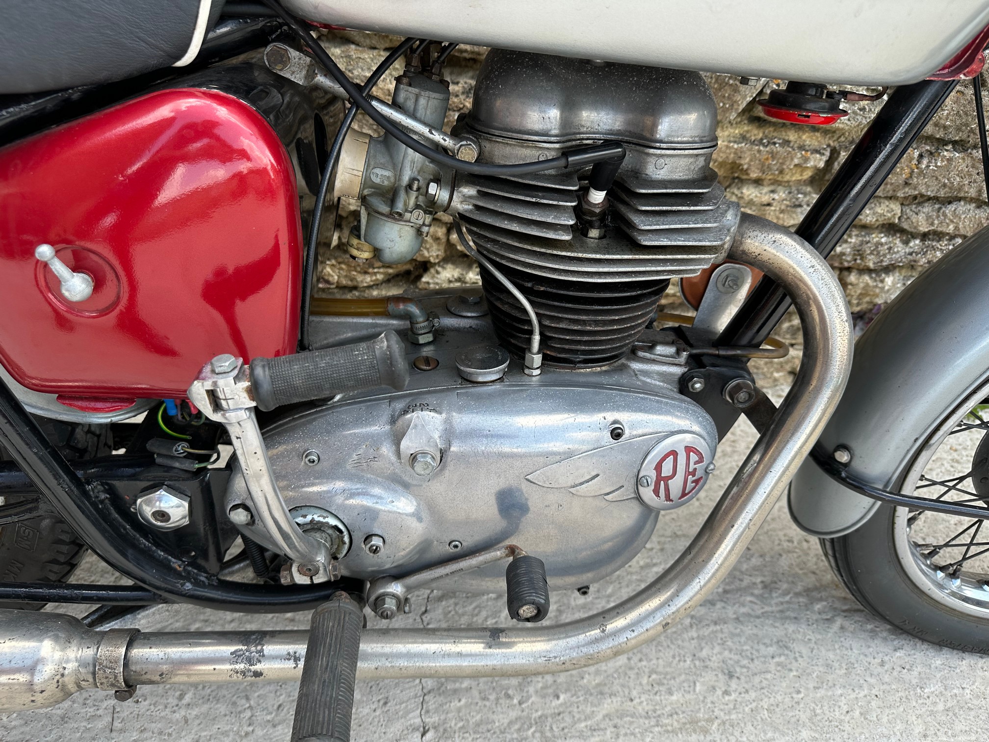 1960 (Declared) Royal Enfield 250cc Reg. no. 186 XUH Frame no. 14569 Engine no. SR7257 - Image 4 of 14