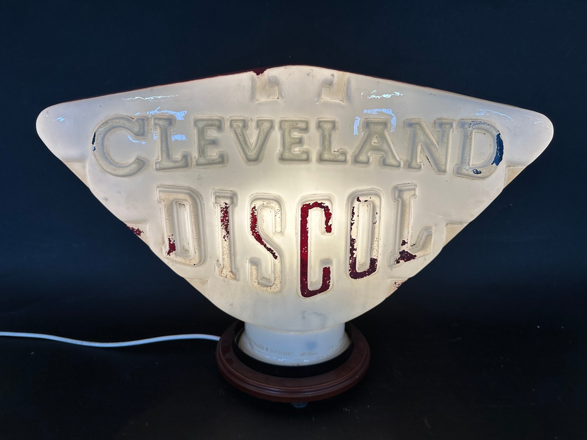 A Cleveland Discol petrol pump globe with raised lettering in original condition, some nibbling to - Image 4 of 11