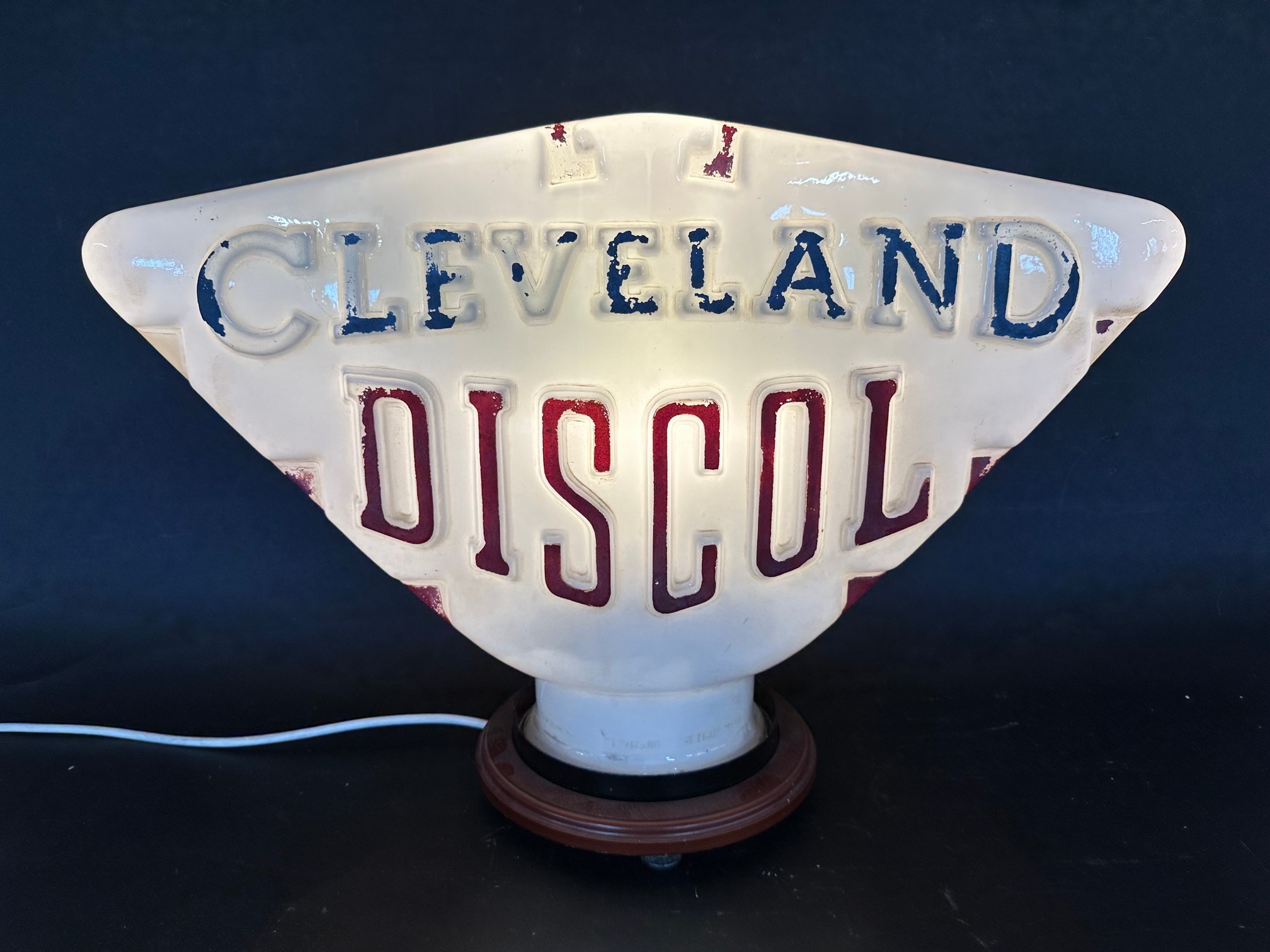A Cleveland Discol petrol pump globe with raised lettering in original condition, some nibbling to - Image 3 of 11