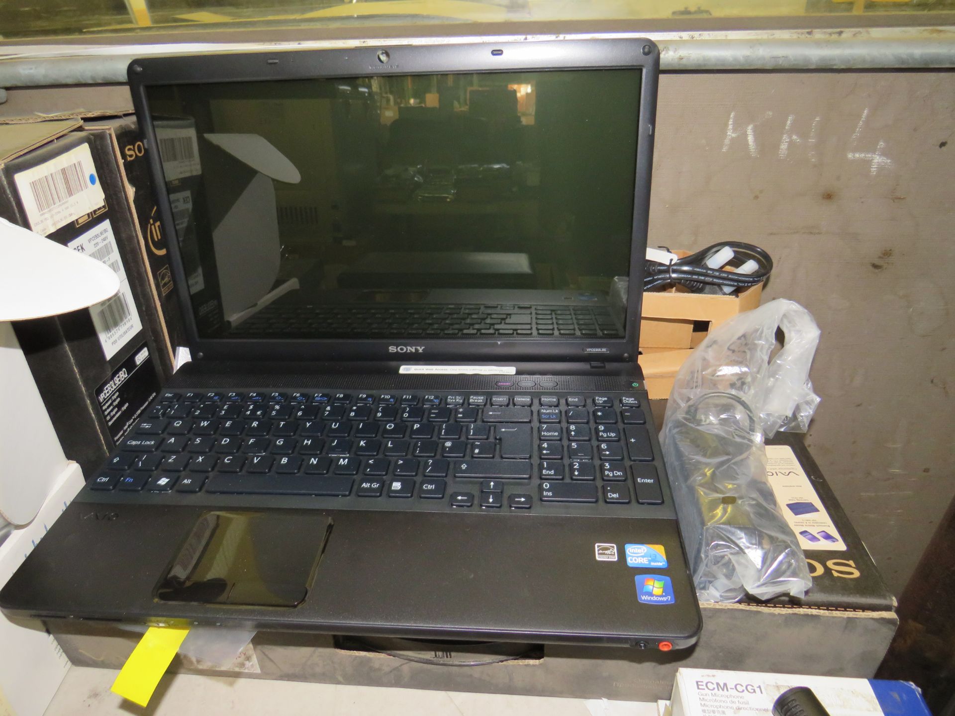 Sony VAIO Lap Top Computer Mode PCG-7131M with Windows 7 complete with charging cable & original box