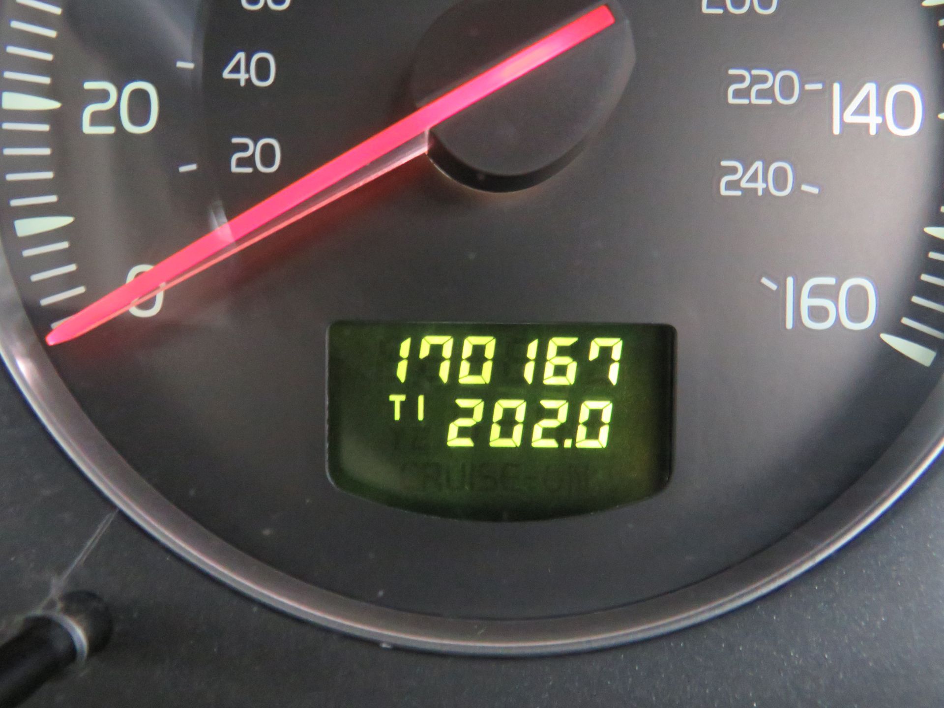 2005 Volvo V70 SE Auto 2.4D,  170,167miles, MOT until 30/03/2023, the only advisory on the last - Image 17 of 17