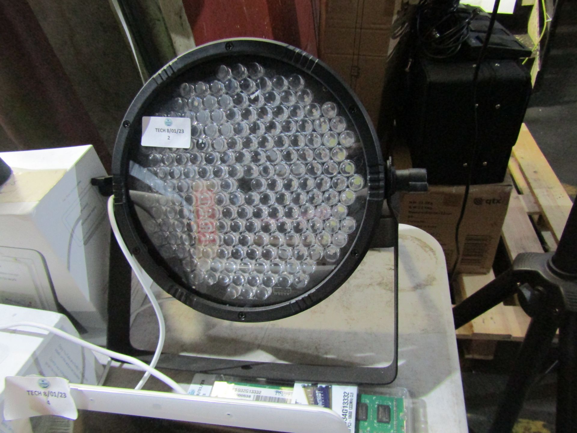 Par 56 LED Plastic Par Can Light looks new working