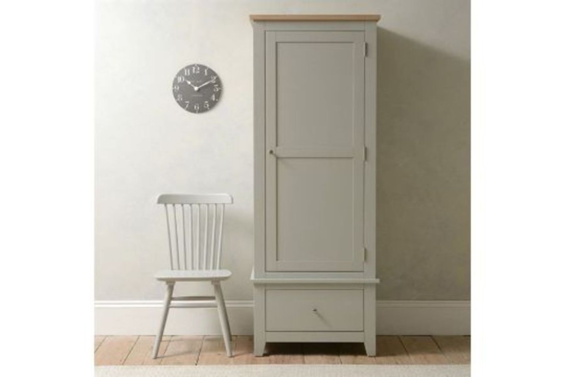 Cotswold Company Chester Dove Grey Single Wardrobe RRP ?595.00 This versatile single wardrobe is