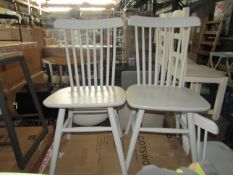 Cotswold Company Spindleback Chairs - Dove RRP Â£100.00 (PLT COT-APM-A-3082) Simplicity is key to