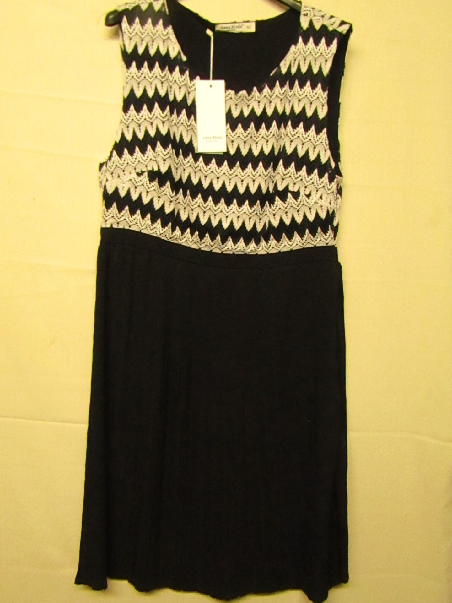 Anna Moda Dress Black/White Size 48 New With Tags