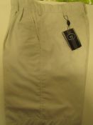1 X Pair of Nike Golf Shorts Stone Colour Size 30 X 34 New With Tags