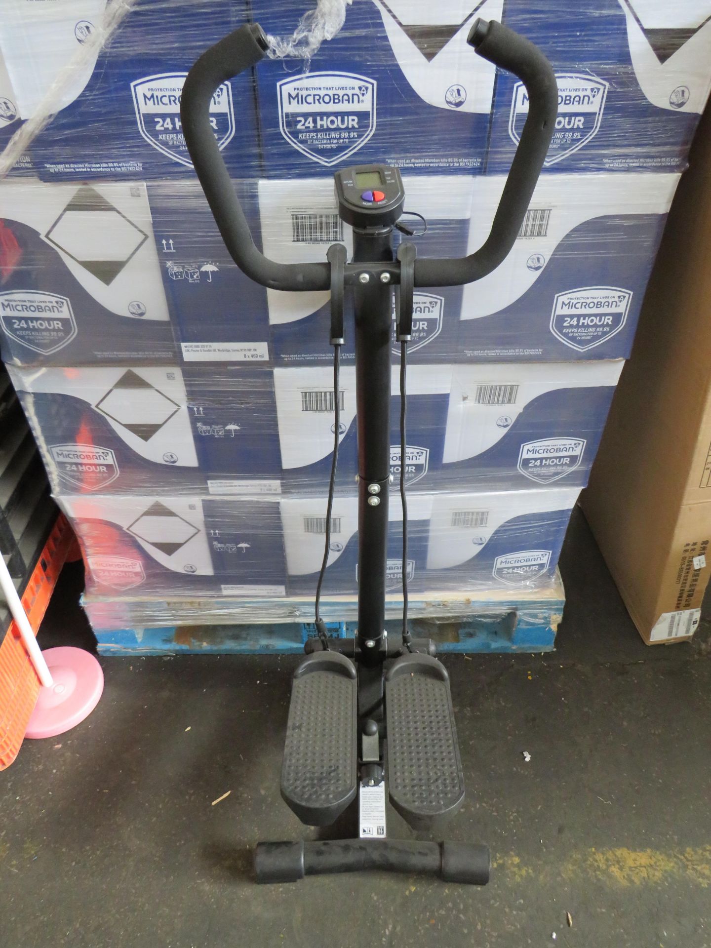 Scotts of Stow Neostar® Health Compact Stepper RRP £59.95 The Neostar® low-impact stepper is a