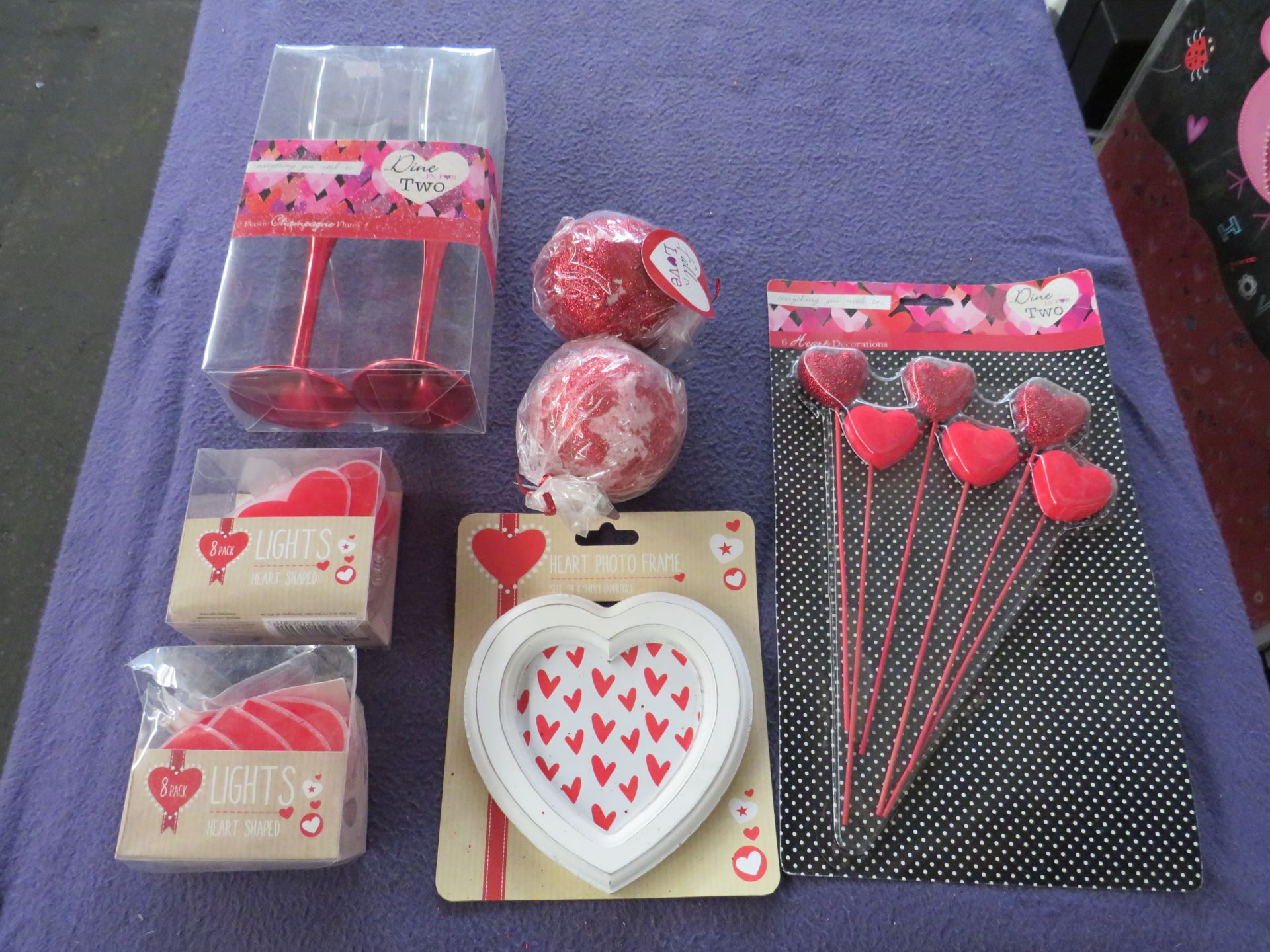 Valentine's Day Gift Pack - Contains 6 Items - All Packaging Damaged.