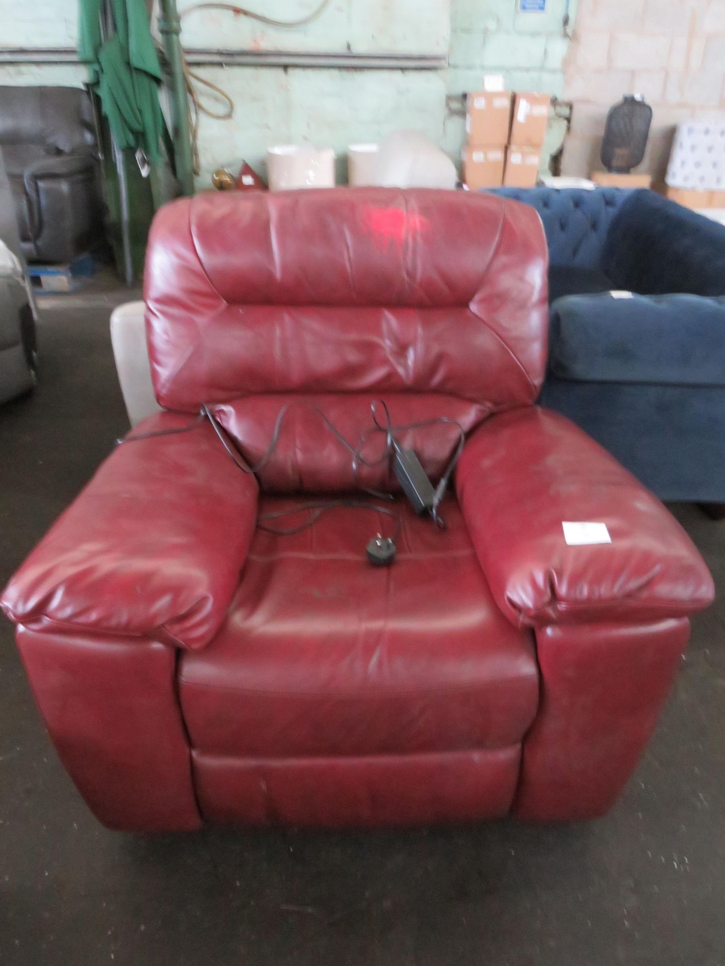 Oak Furnitureland Devon Burgundy Leather Electric Recliner Armchair RRP “?979.99 SKU OAK-APM-