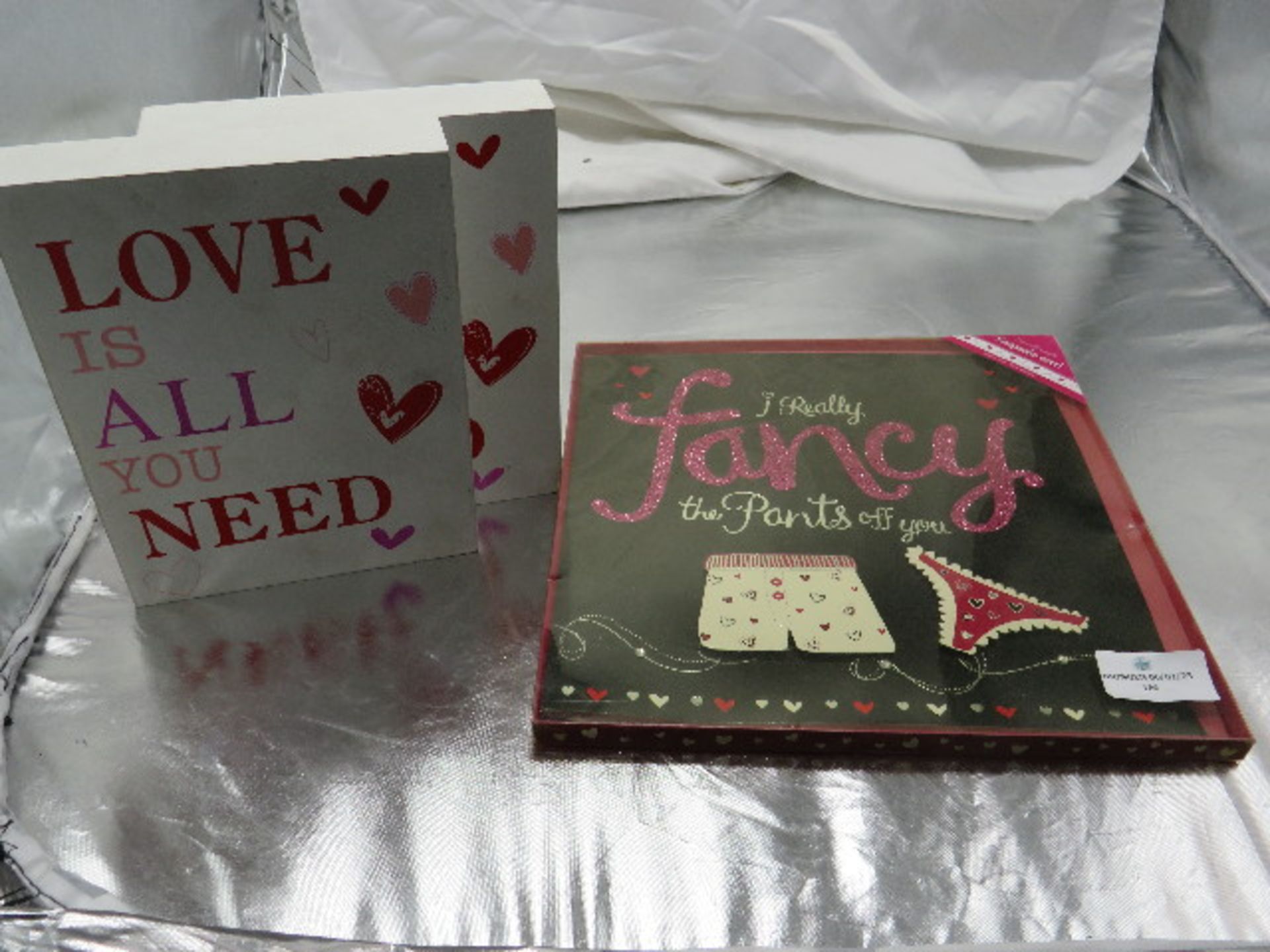 5x Valentine's - Keepsake Cards - All Unused, Packaging Damaged. 2x Valentine's - Love Signs - No