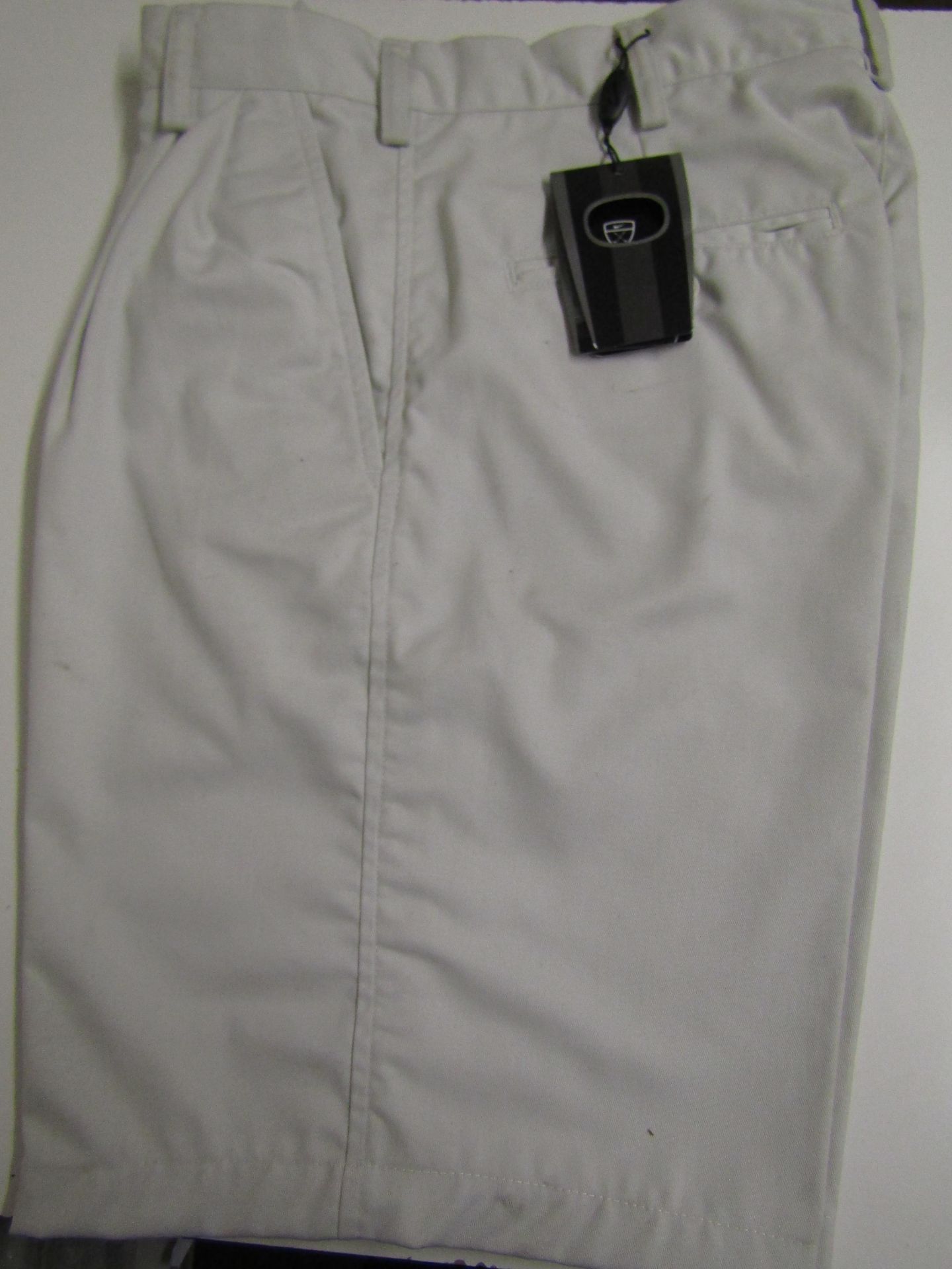 1 X Pair of Nike Golf Shorts Stone Colour Size 32-32 New With Tags