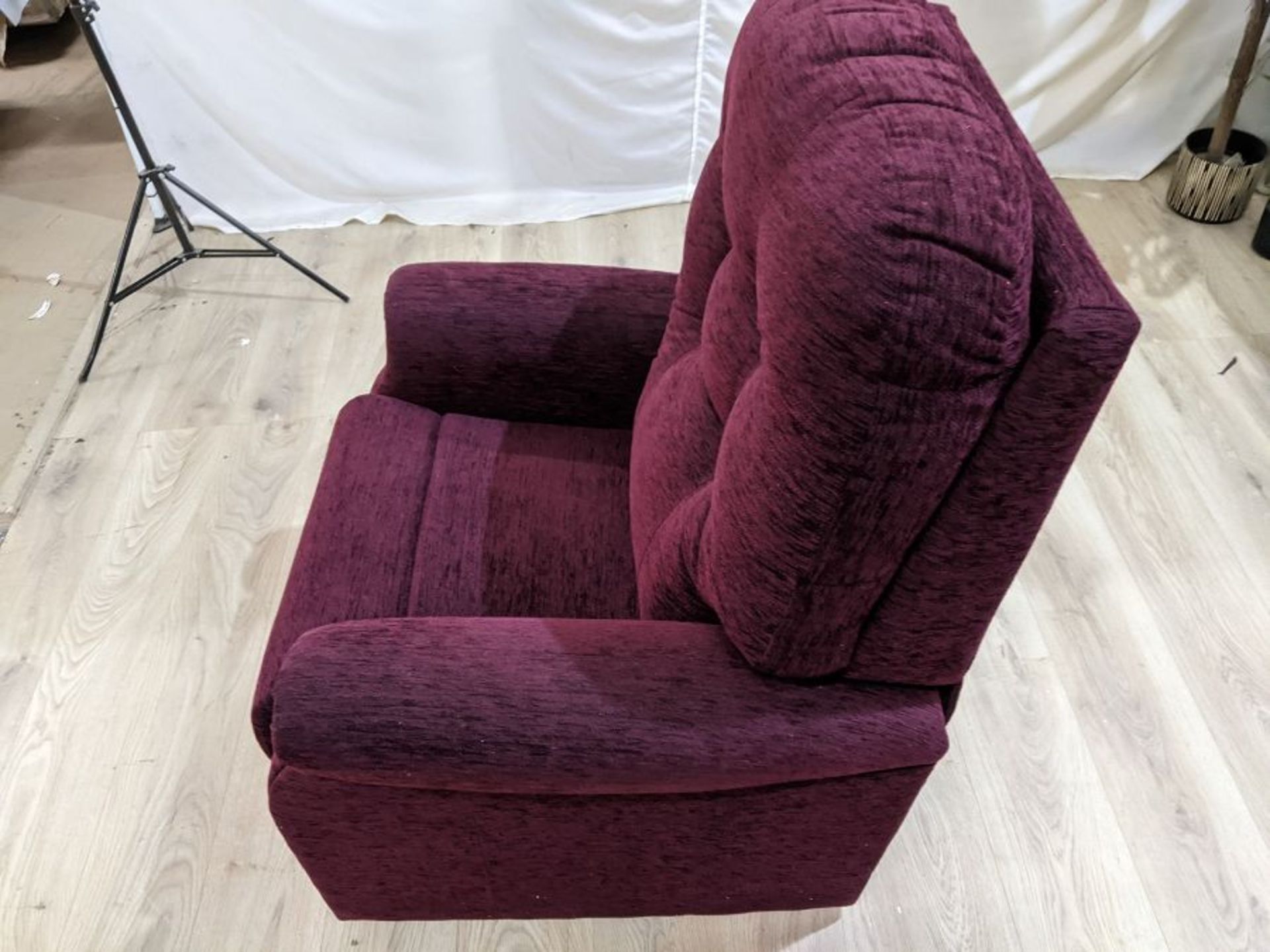 HSL Bicester Medium Single Rise and Recline in Vienna Rum RRP £1632.00 - Image 4 of 5