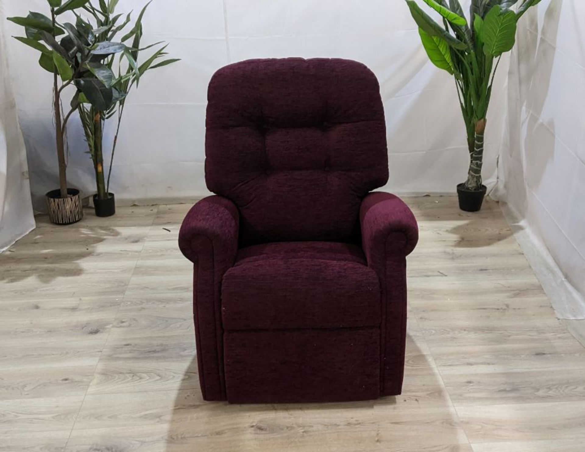 HSL Bicester Medium Single Rise and Recline in Vienna Rum RRP £1632.00