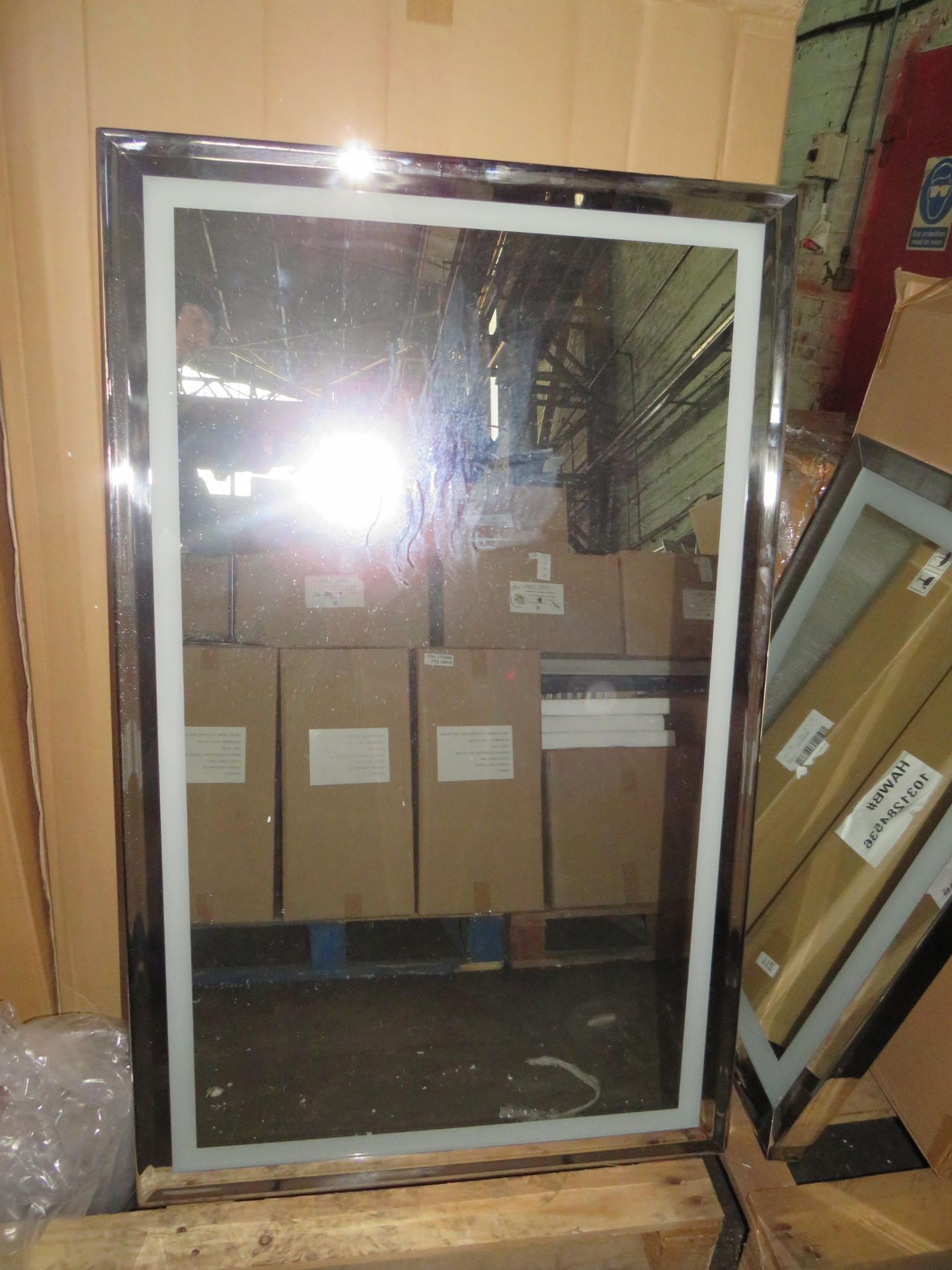 Chelsom - Bathroom Rectangular LED Illuminated Mirror ( BW/18/LED/18252-SW30 ) - New & Boxed.