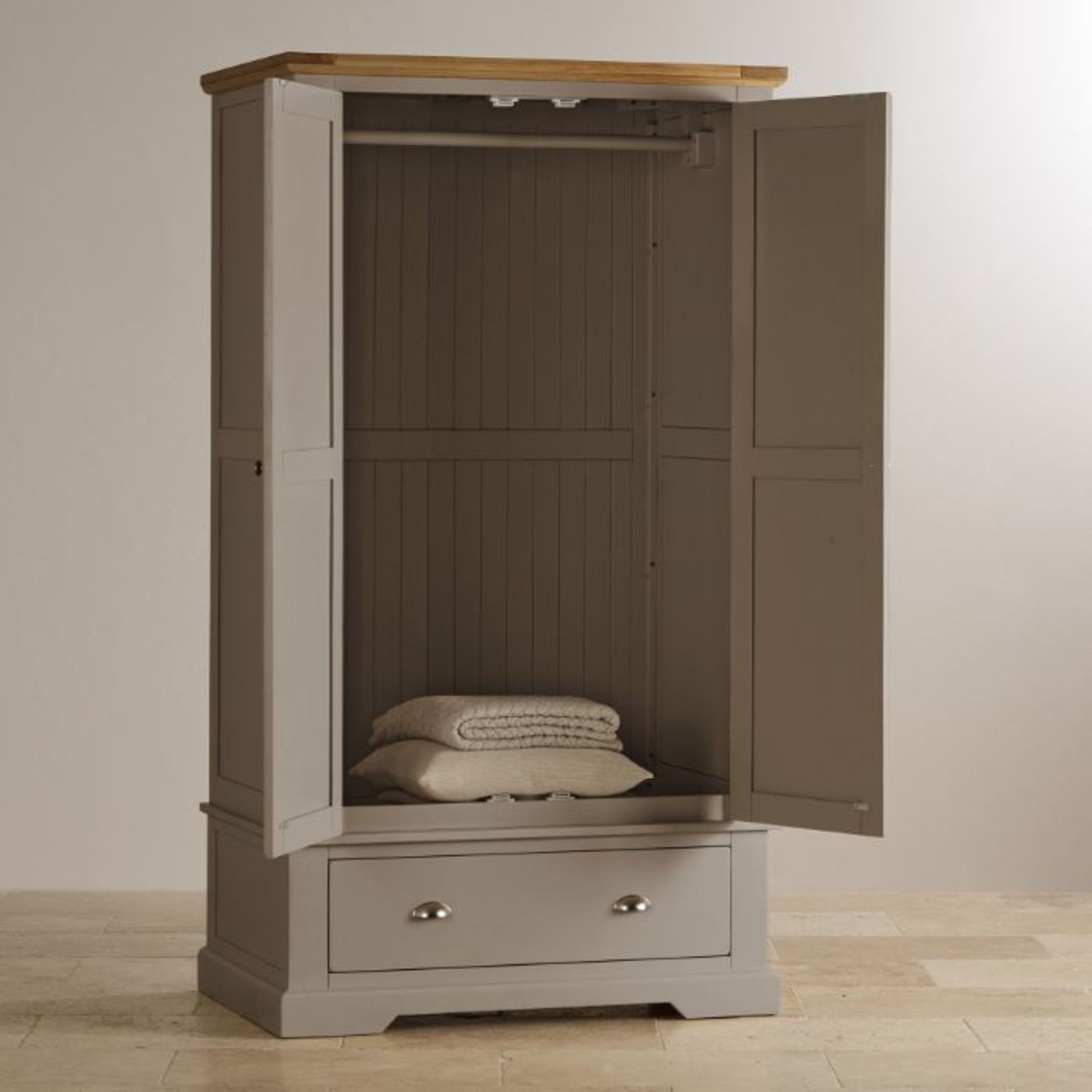 Oak Furnitureland St Ives Natural Oak And Light Grey Painted Double Wardrobe RRP 694.99 Grade BC - Image 6 of 7