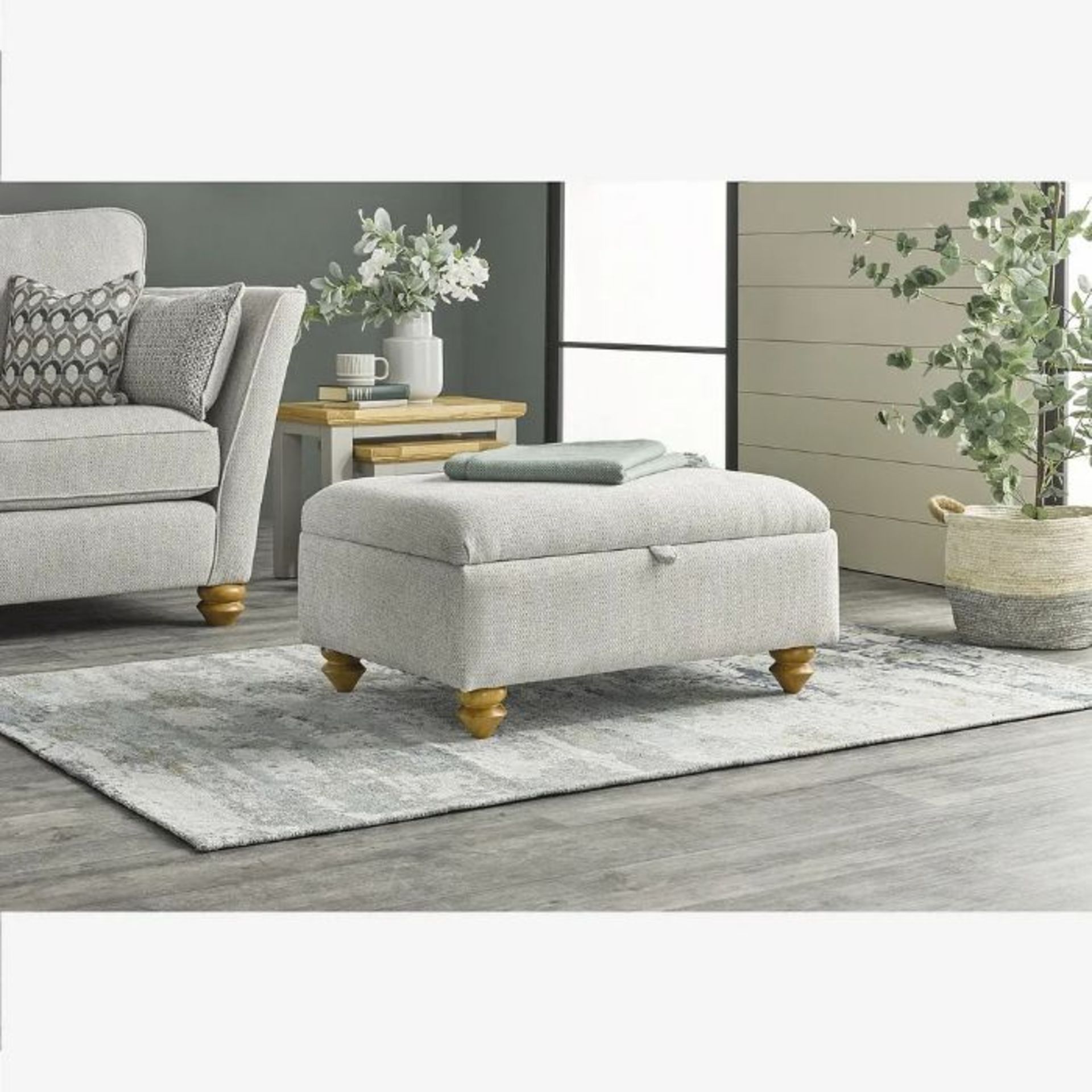 Oak Furnitureland Gainsborough Storage Footstool In Minerva Silver RRP 329.99 Grade BC