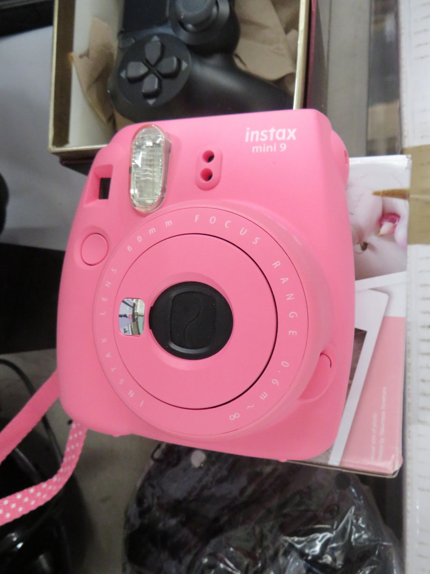 Instax Mini 9 instant camera,unchecked in original box