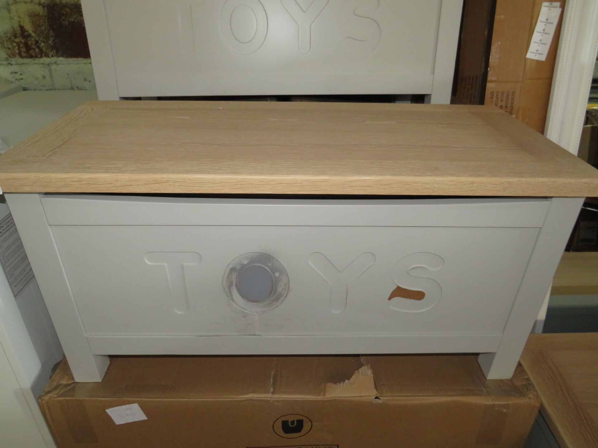 Cotswold Company Chester Dove Grey Toy Box RRP 225.00 - Image 3 of 3