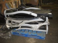 5x BLUEFIN KICK 2.0 TREADMILLS - RRP 429.00 This lot of branded customer returns is most suited