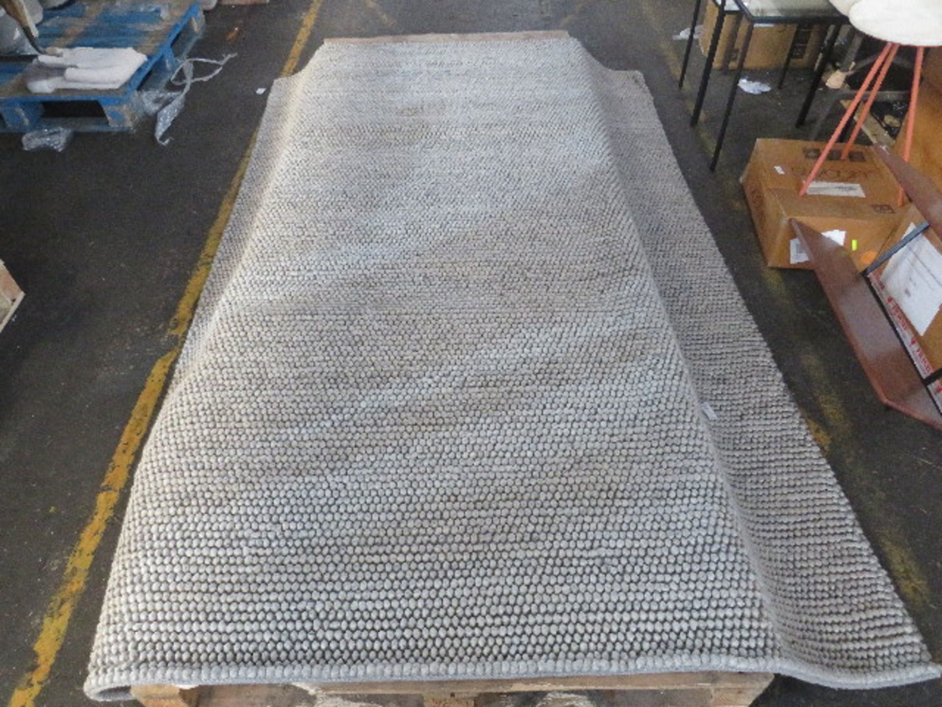 Pebble Rectangle Rug Grey 200X290cm GREY RRP ??169.00Enhance your home d?”cor with the stunning