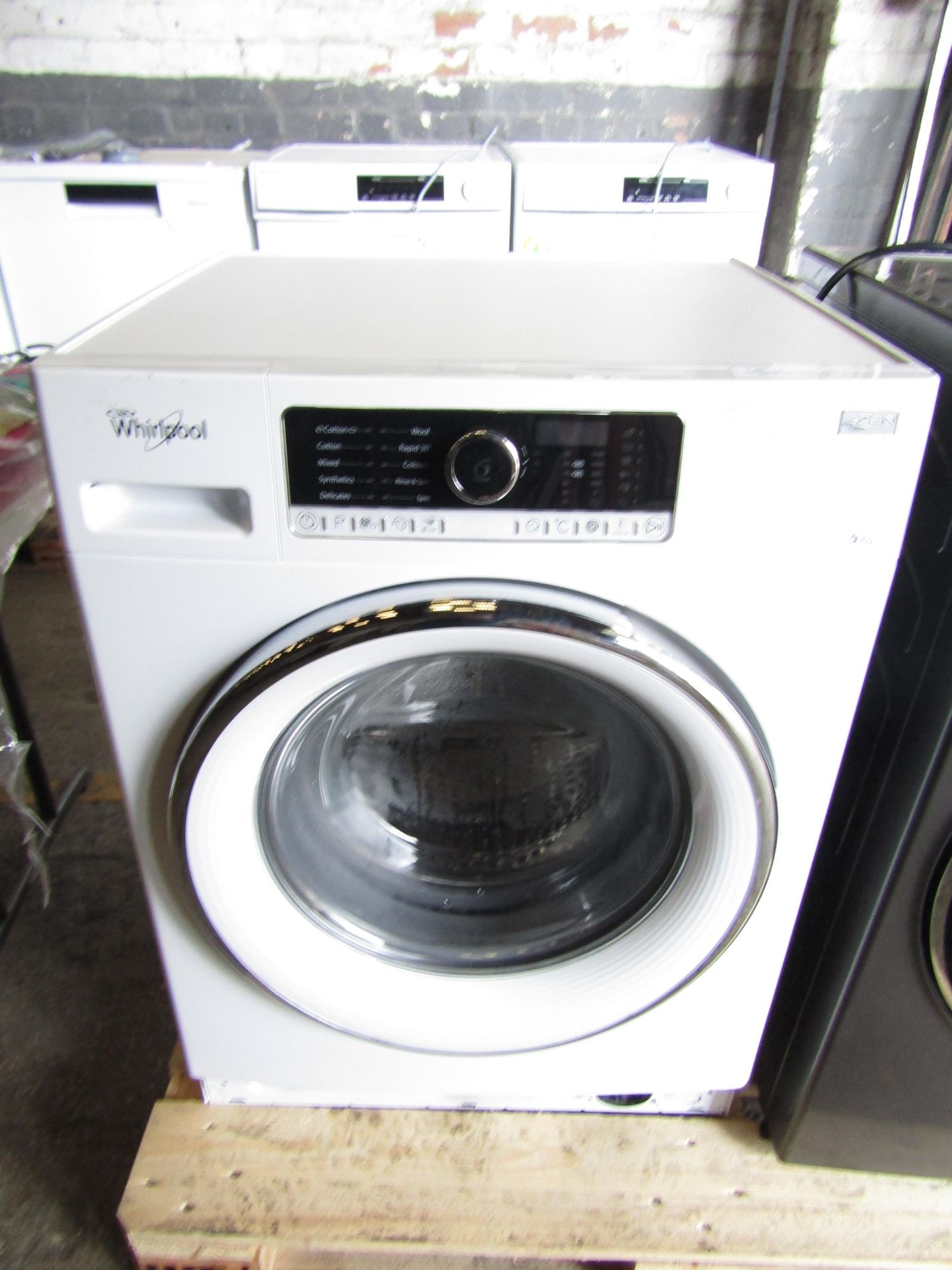 Whirlpool 9KG washing machine, powers onoa dn a spin, we ahvent conencted it to ewater or checked