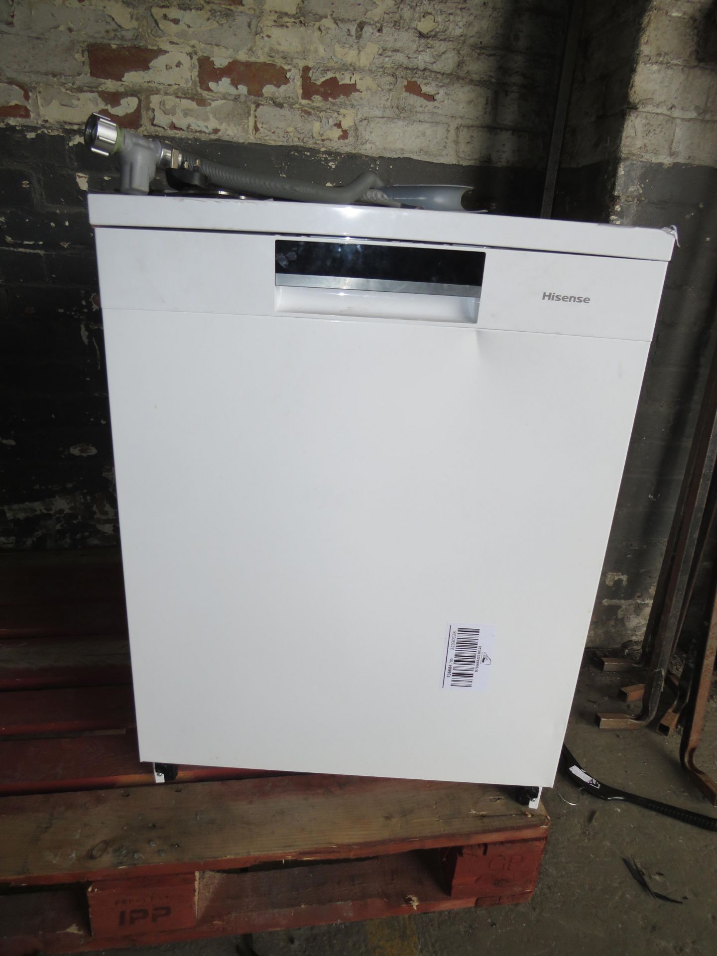 Hisense - White Dishwasher - Item doesn?t power on when oplugged in