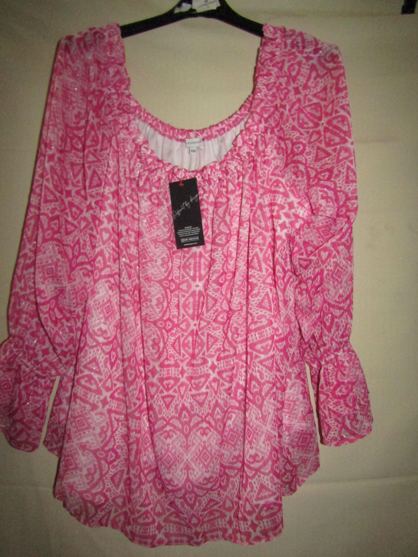 Kaleidoscope Top Pink Design Size 20 New With Tags