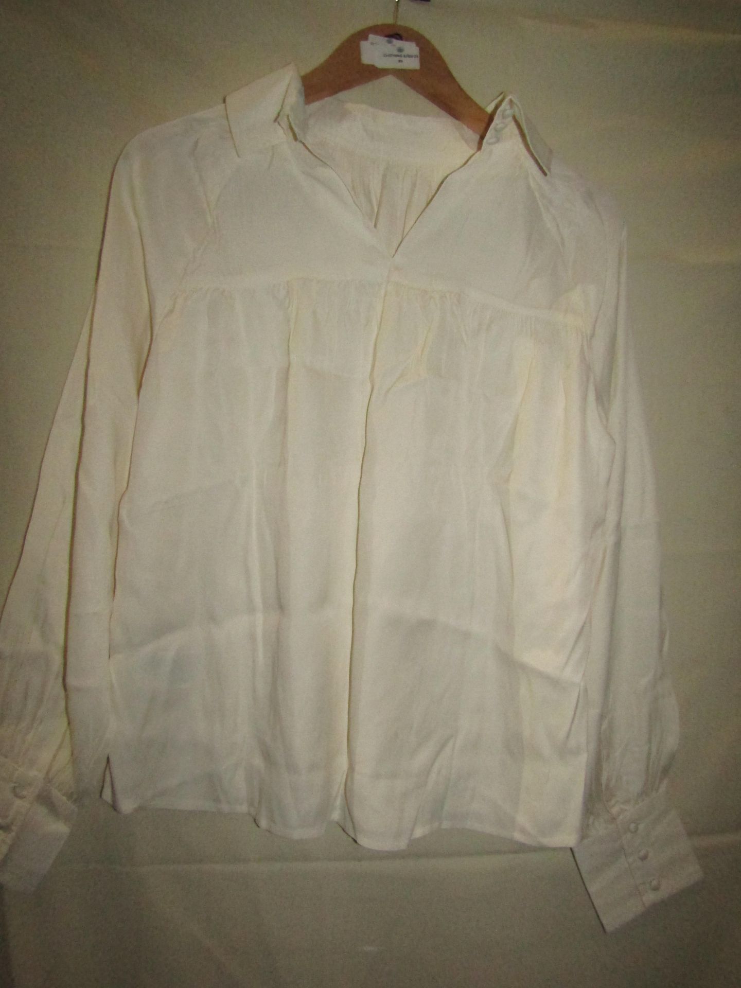 Creation L Blouse Cream Size 12 (Looks Unworn ) No Tags