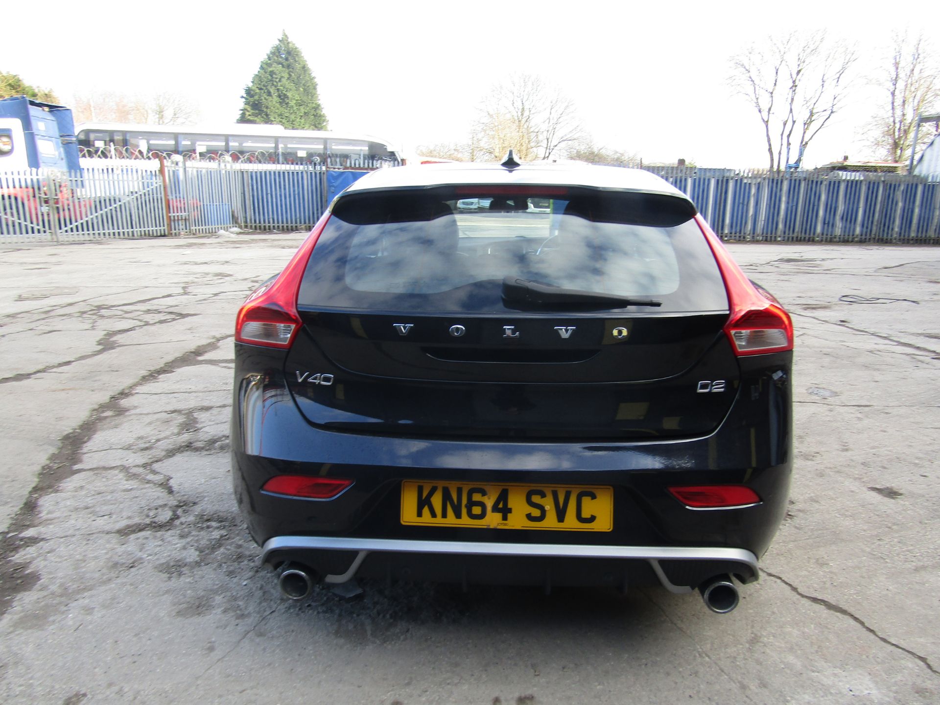 Buyers Special 10% Commission  2014 Volvo V40 Nav D2 R design, 60531 miles (unchecked) MOT until - Image 3 of 23