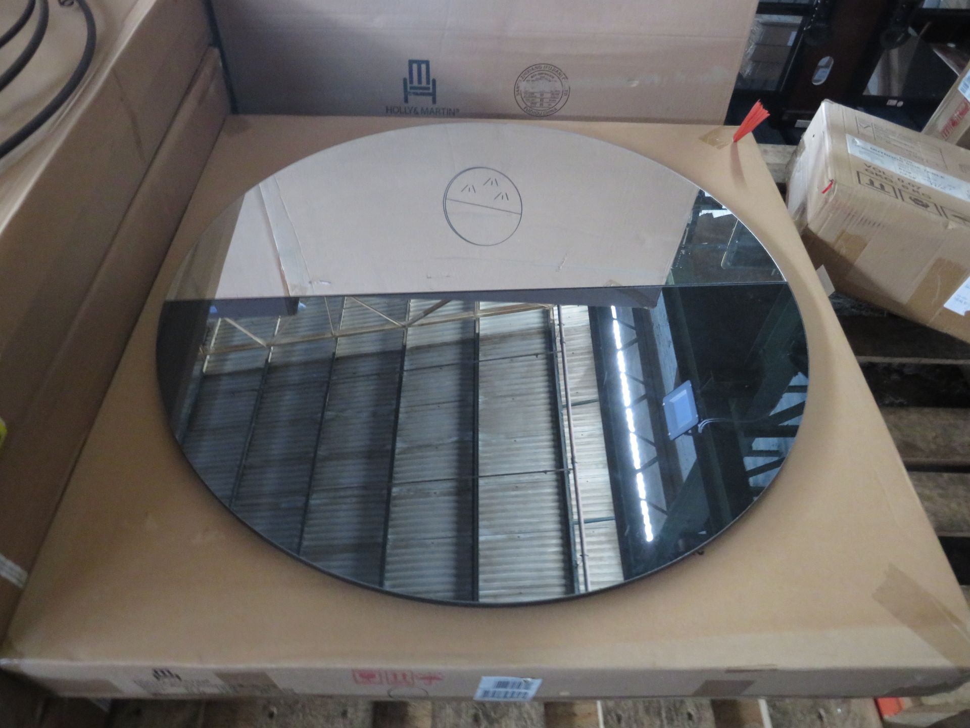 SEI Furniture Round Decorative Mirror (NEW) RRP Â£123.99 This item looks to be in good condition and