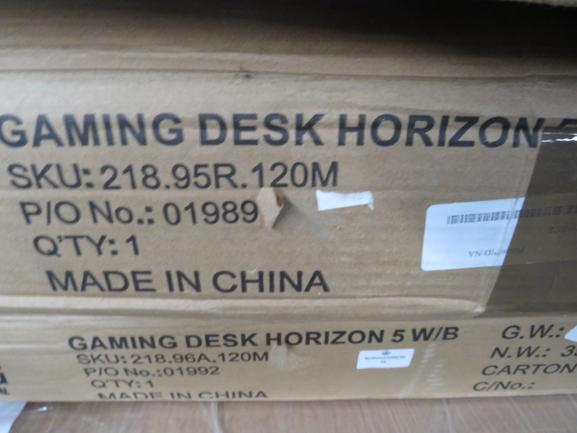 Lloyd Pascal Horizon Five Gaming Desk - Black & Red, Please Note Corner is Damaged RRP Â£249.00