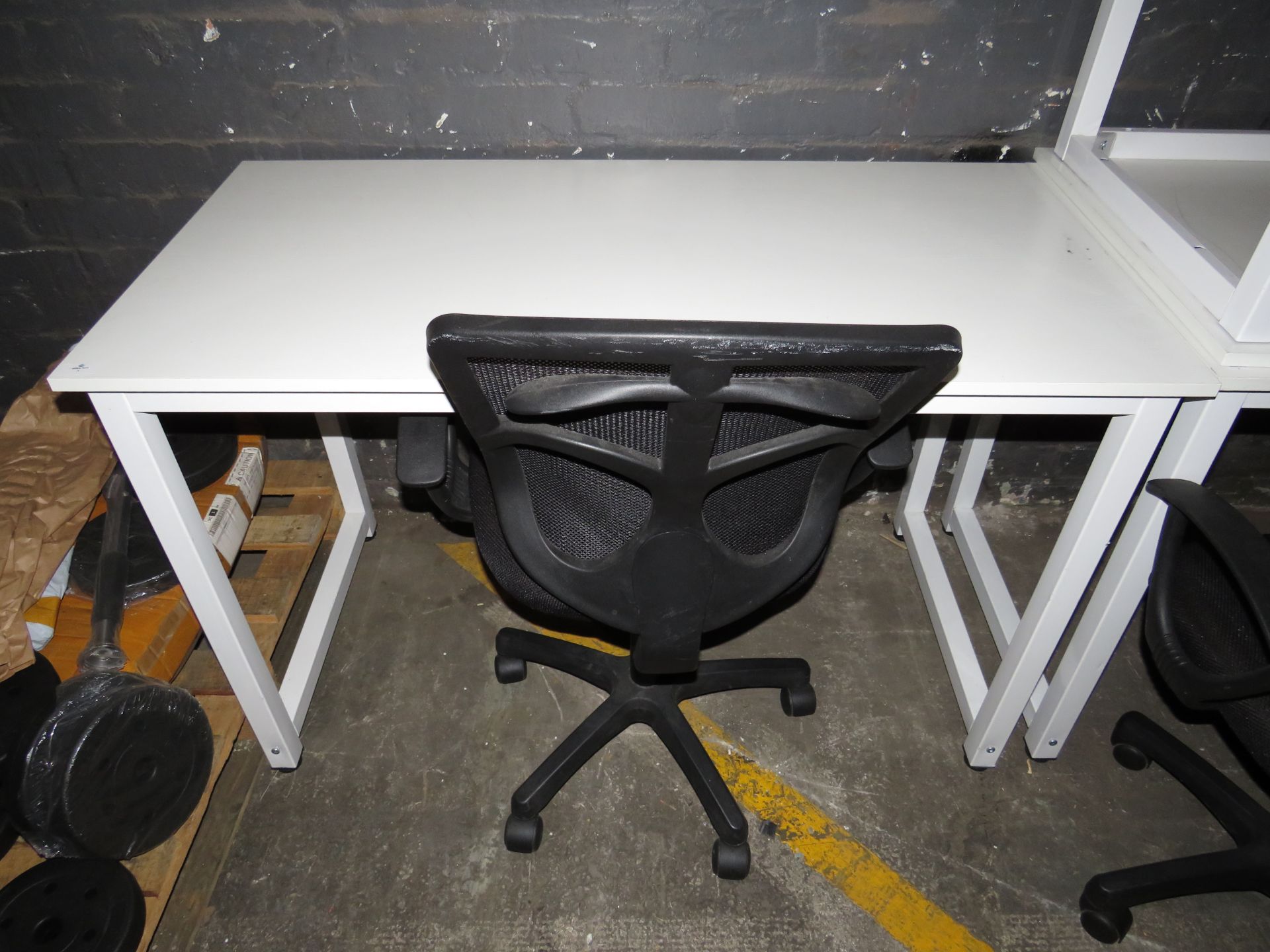 White Computer Desk With Metal Legs & Black Office Chair 120CM X 60CM - Image 3 of 3