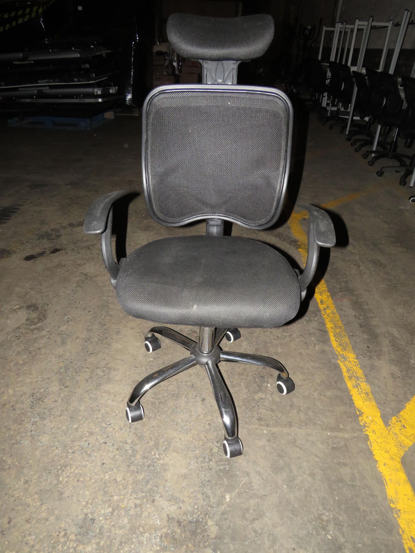 Brown L Shaped Office Desk With Wire Holes Plus Black Office Chair 115 CM X 153 CM Has Been Used - Image 3 of 3